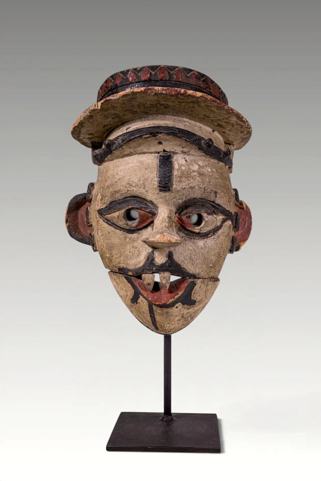 OGONI PAINTED MASK WITH ARTICULATED JAW