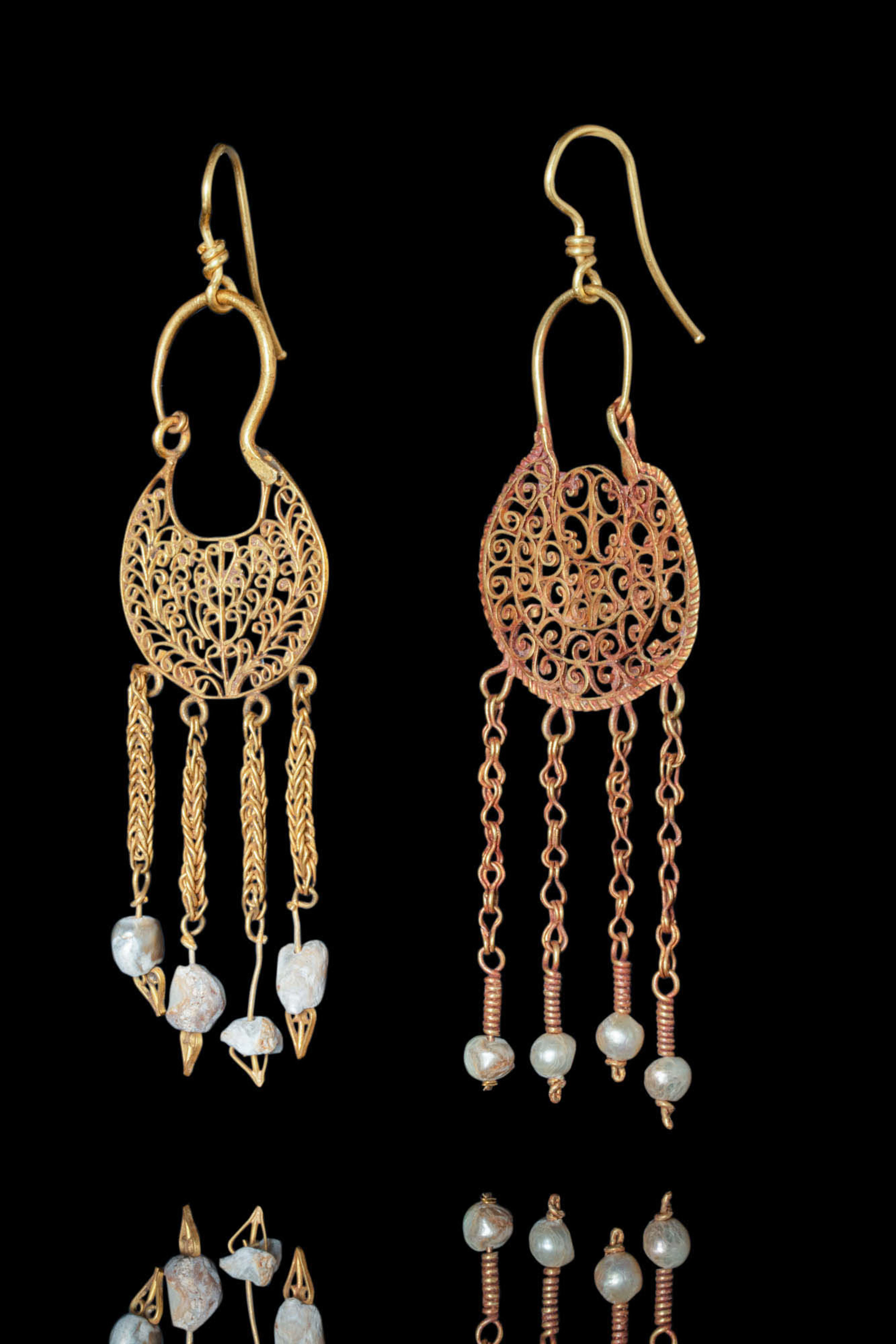 BYZANTINE GOLD OPENWORK EARRINGS WITH PENDANTS