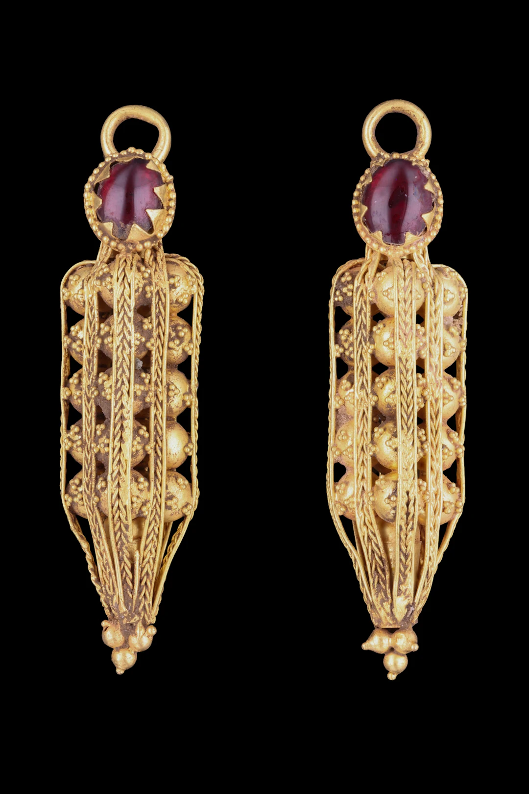 MATCHED PAIR OF ROMANO-PARTHIAN GOLD EARRINGS WITH RED GARNET CABOCHONS