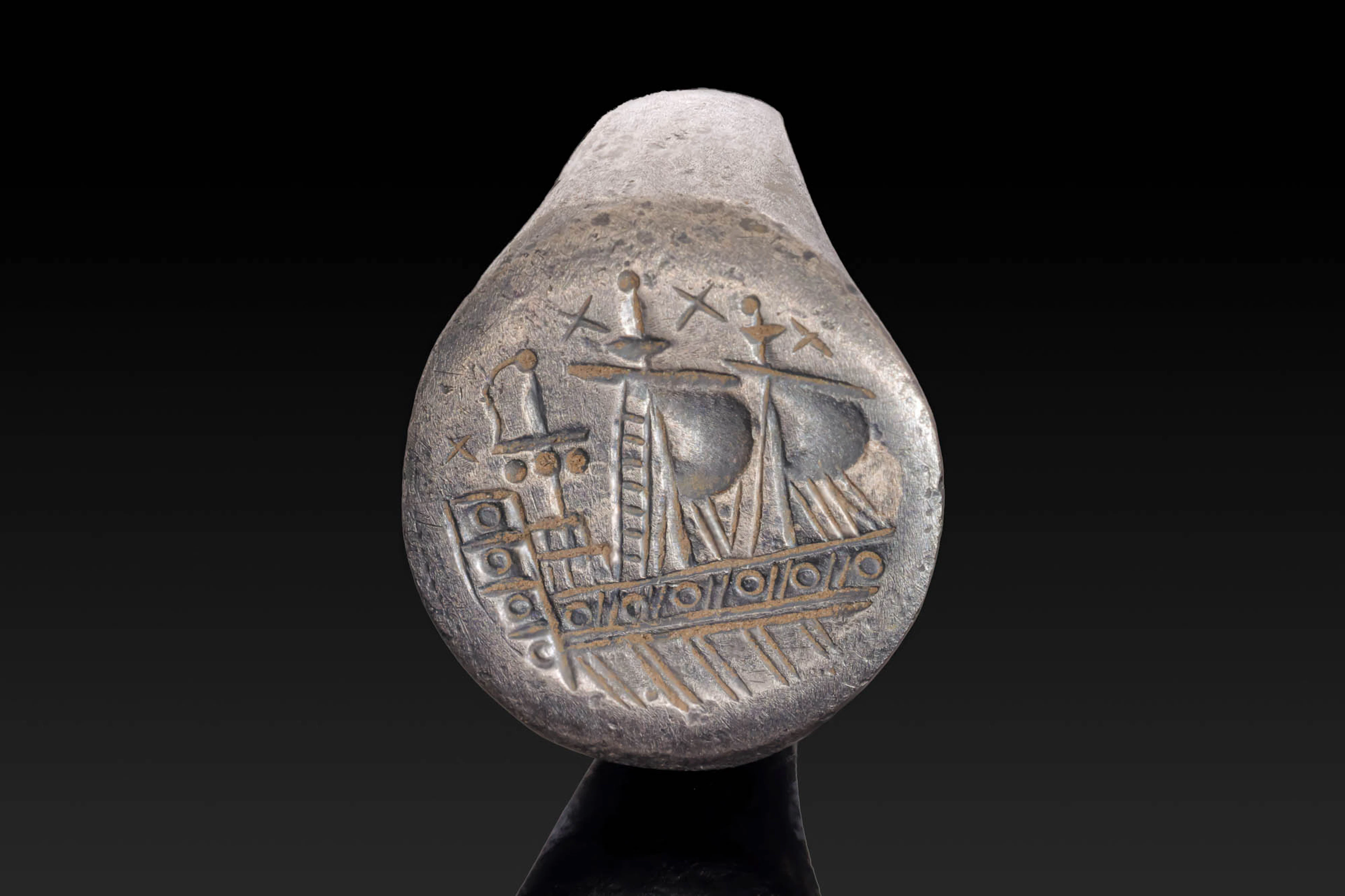 POST-MEDIEVAL SILVER RING WITH SHIP
