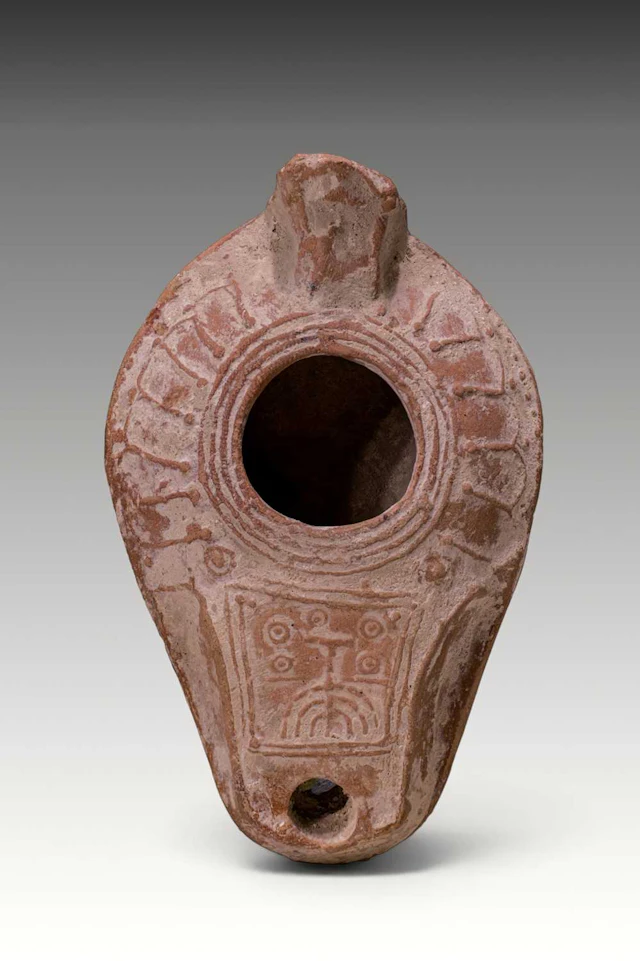 ROMANO-JEWISH TERRACOTTA OIL LAMP WITH MENORAH
