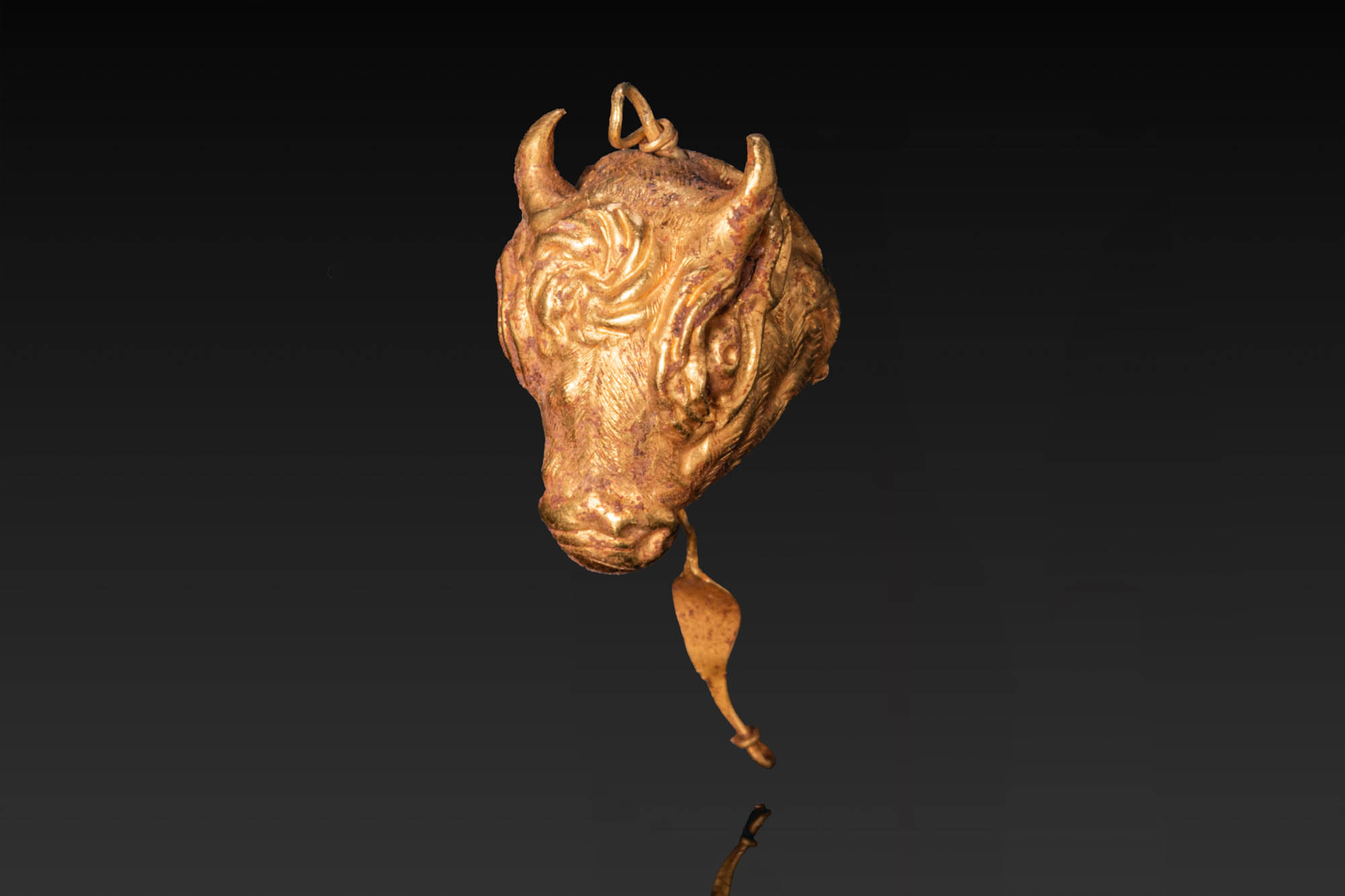 RARE GREEK PERIOD GOLD BULL'S HEAD PENDANT