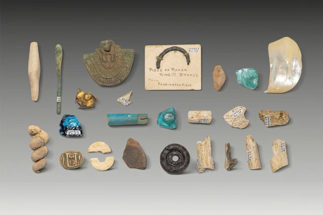 LARGE COLLECTION OF EGYPTIAN AMULETS AND SMALL OBJECTS