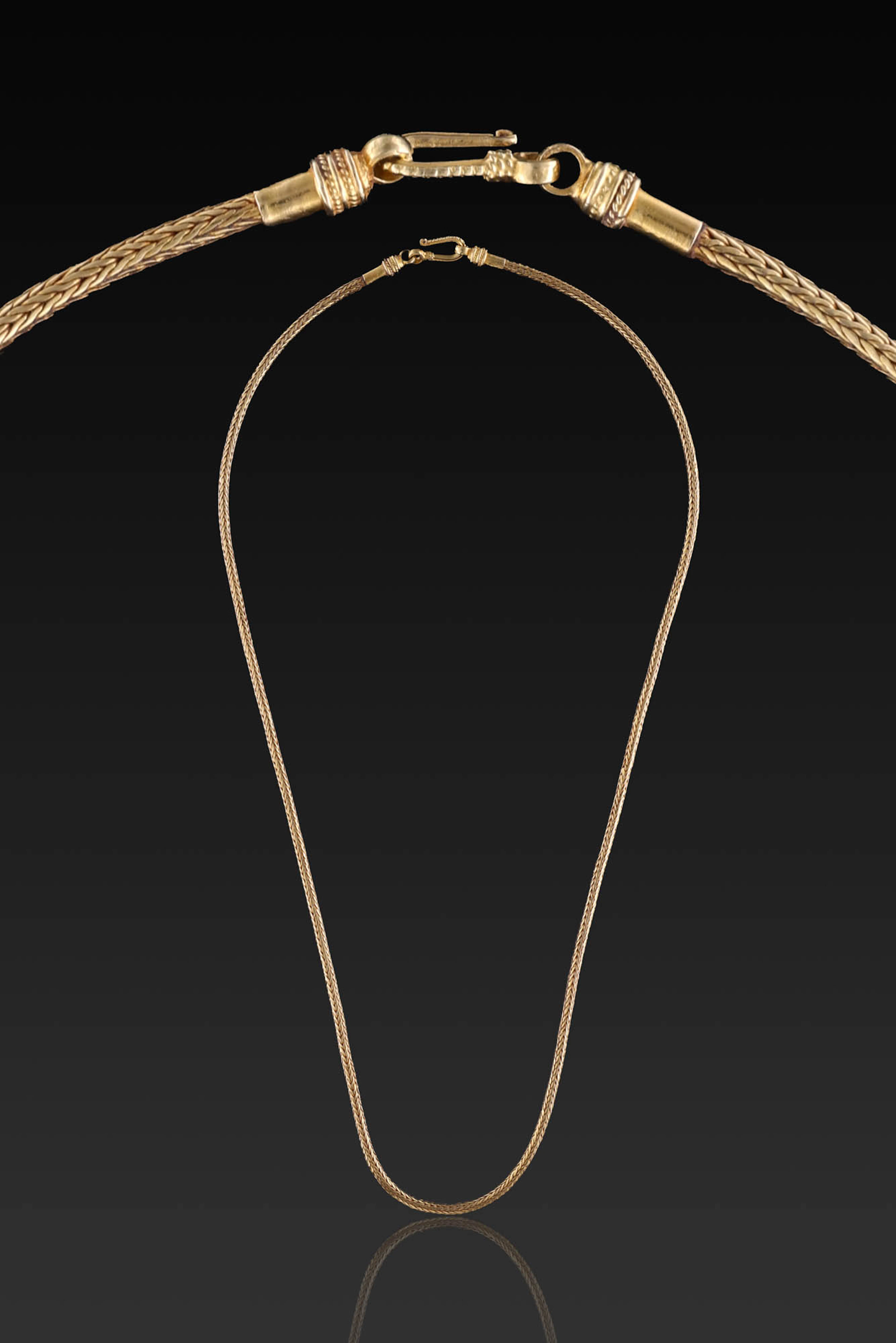 ROMAN GOLD CHAIN NECKLACE