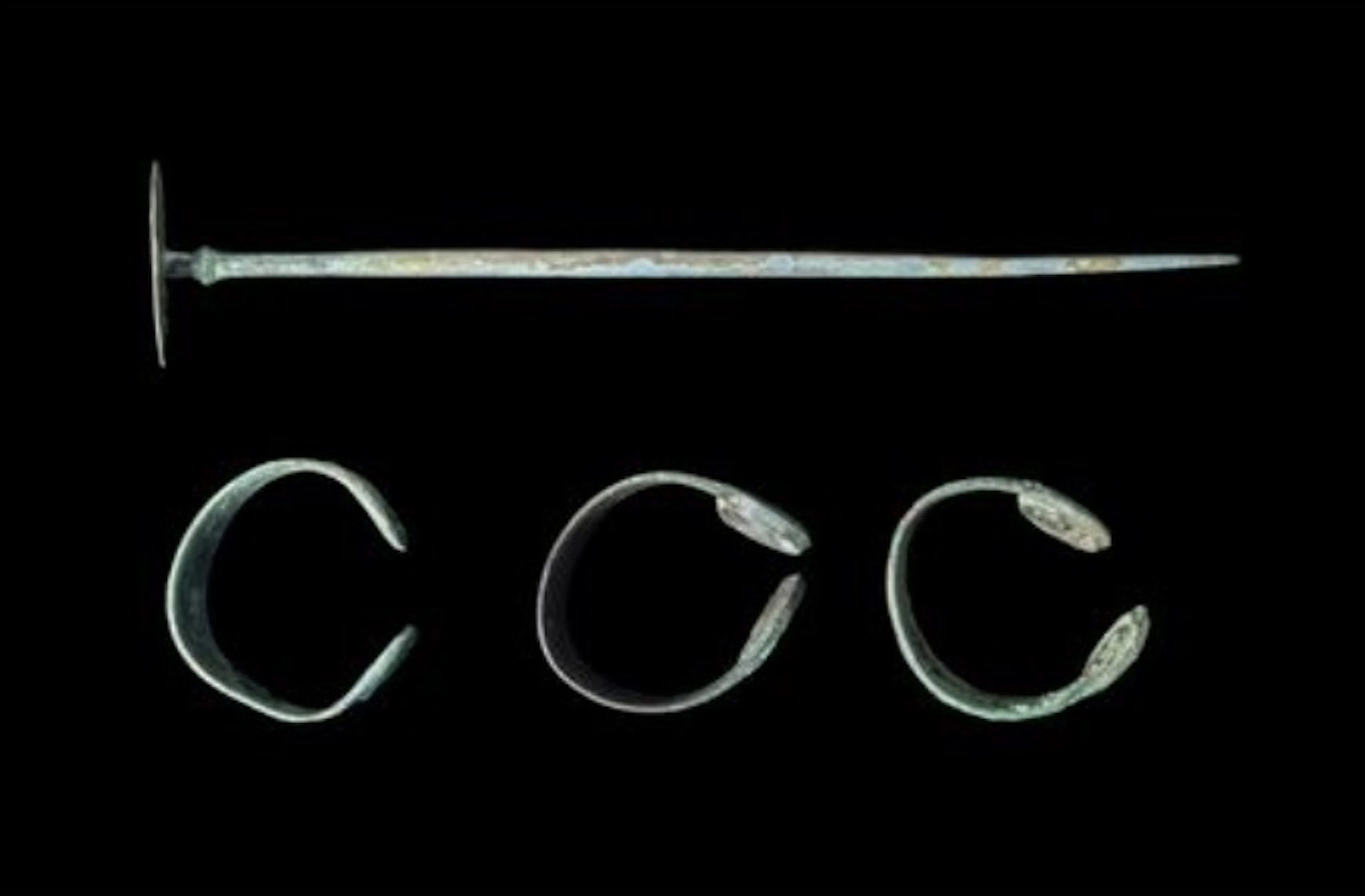 COLLECTION OF CELTIC BRONZE JEWELLERY