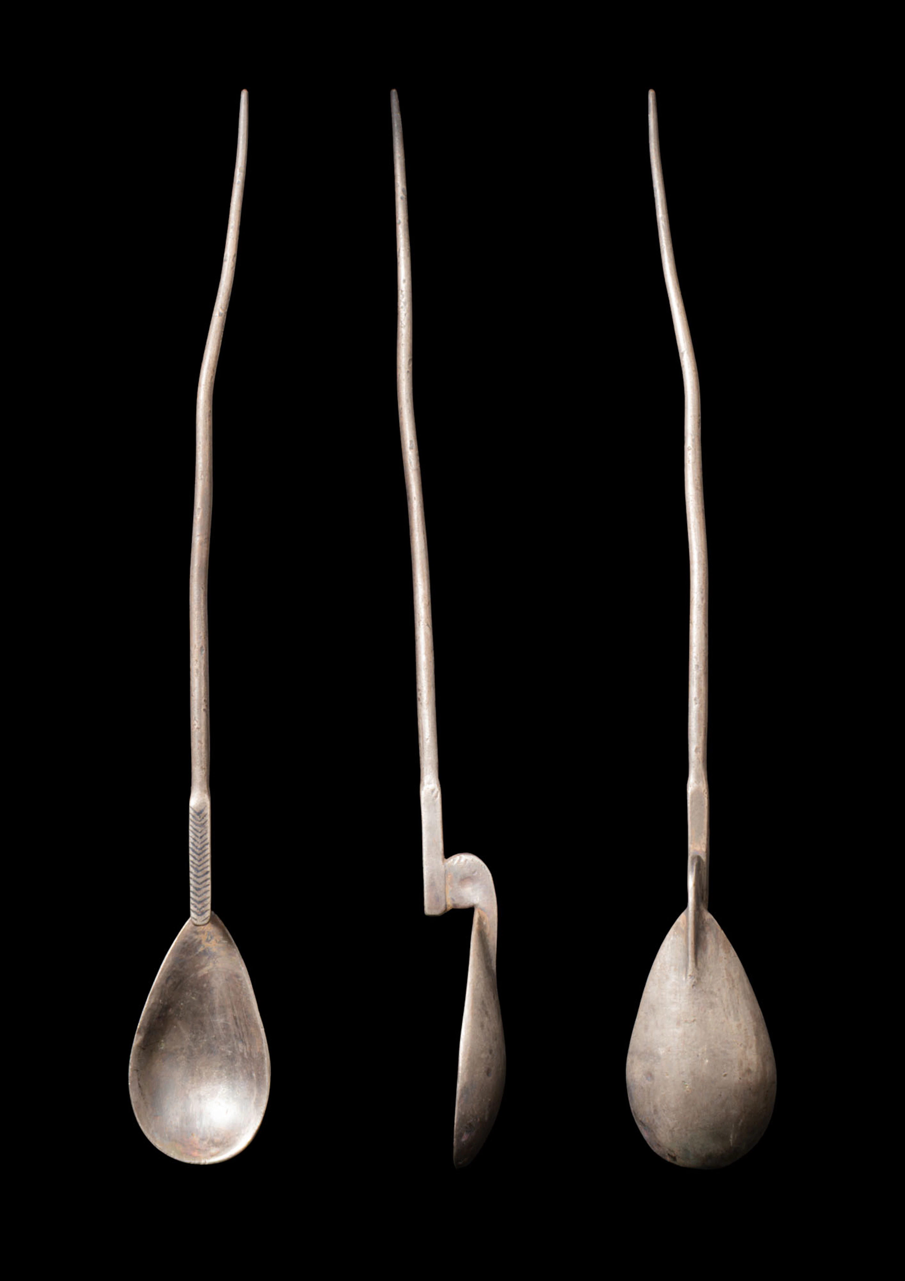 LATE ROMAN/BYZANTINE SILVER AND NIELLO SPOON WITH GEOMETRIC MOTIF