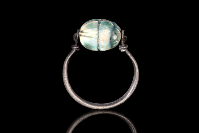 EGYPTIAN GLAZED STEATITE SCARAB WITH HIEROGLYPHICS IN SILVER RING