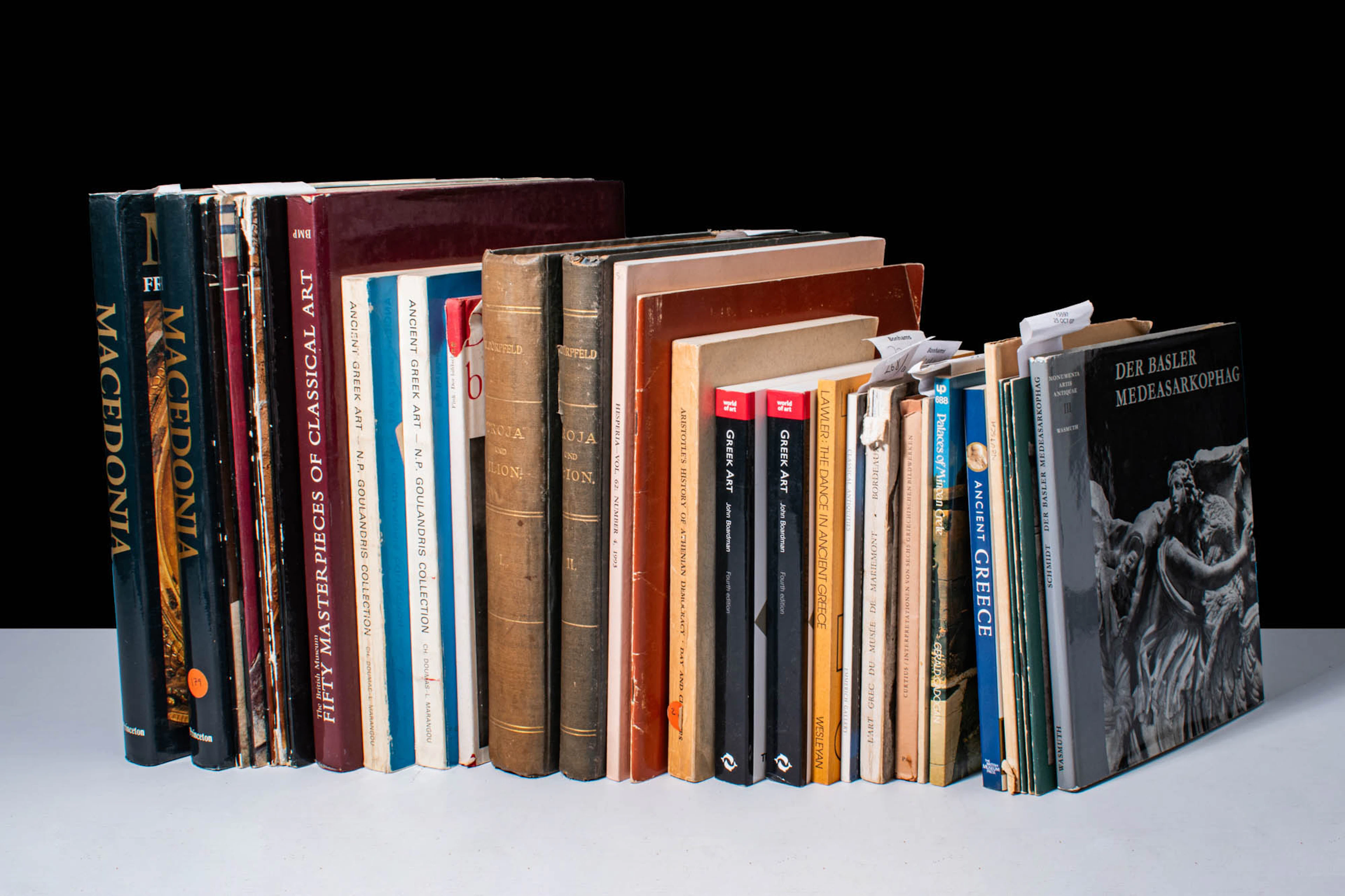 PRINCE LIBRARY - COLLECTION OF BOOKS ON ANCIENT GREEK ART