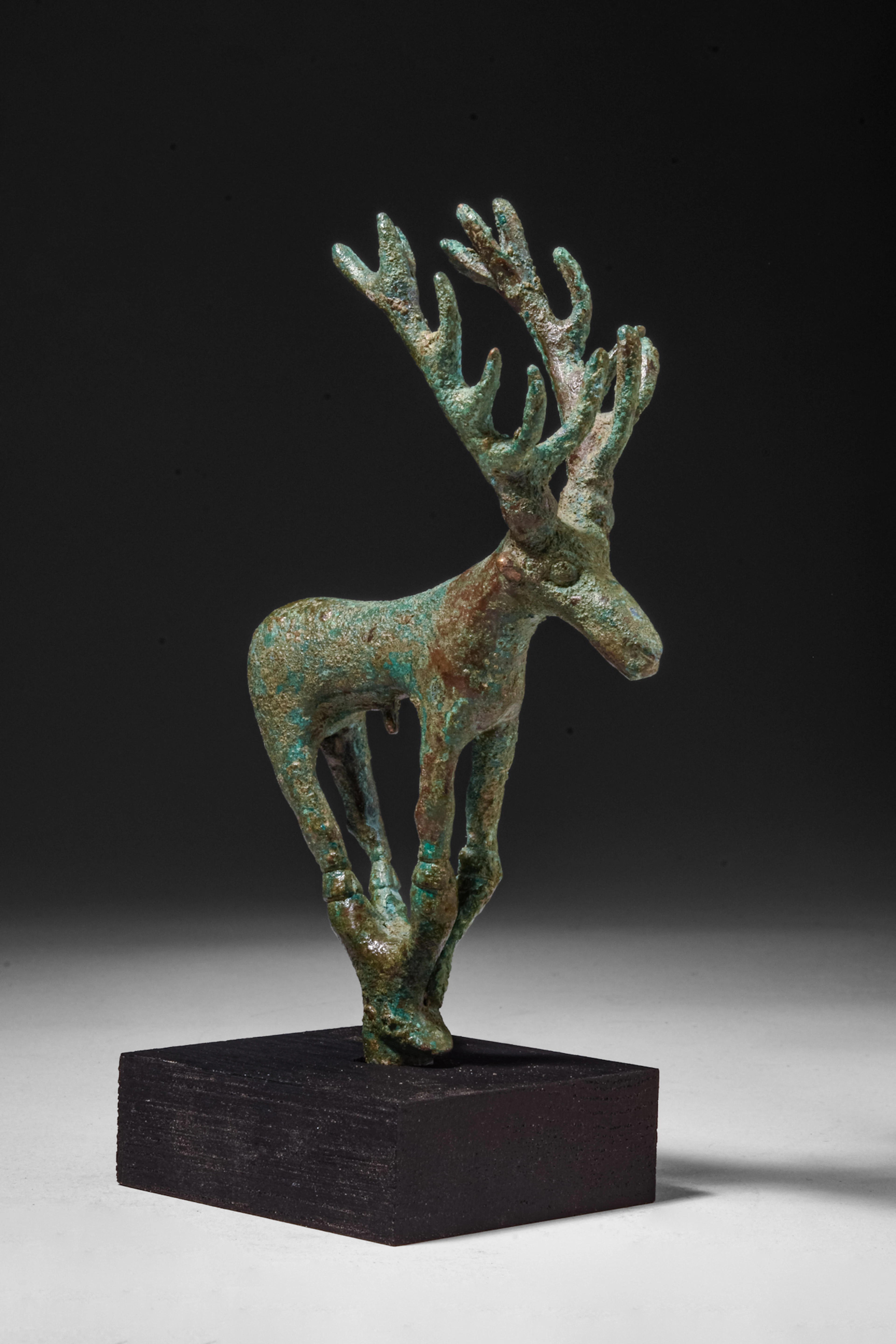 LARGE SCYTHIAN BRONZE STAG FIGURINE