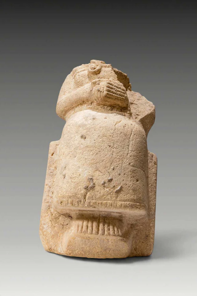 SUMERIAN STONE SEATED IDOL FIGURINE
