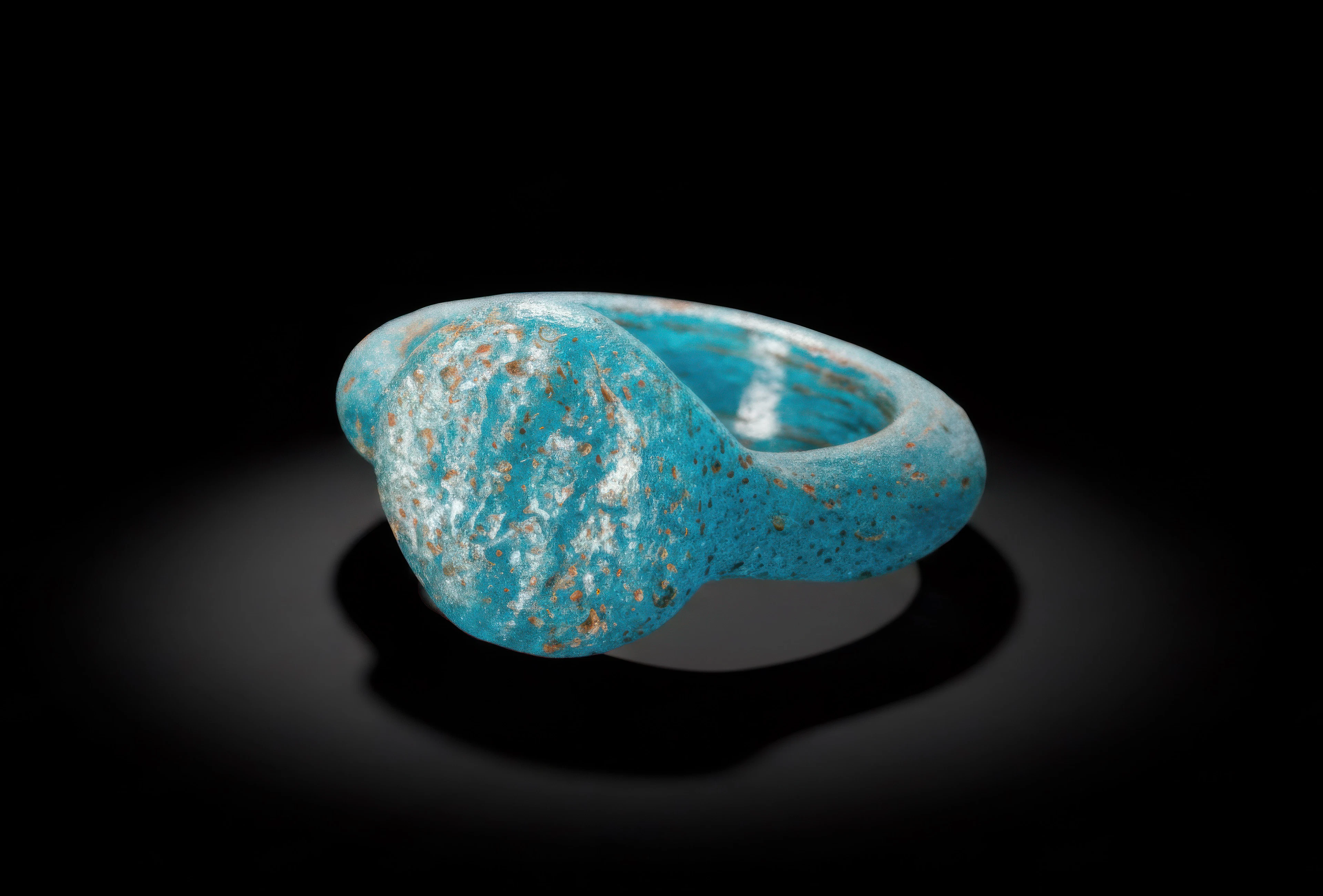 ROMANO-EGYPTIAN GLASS RING