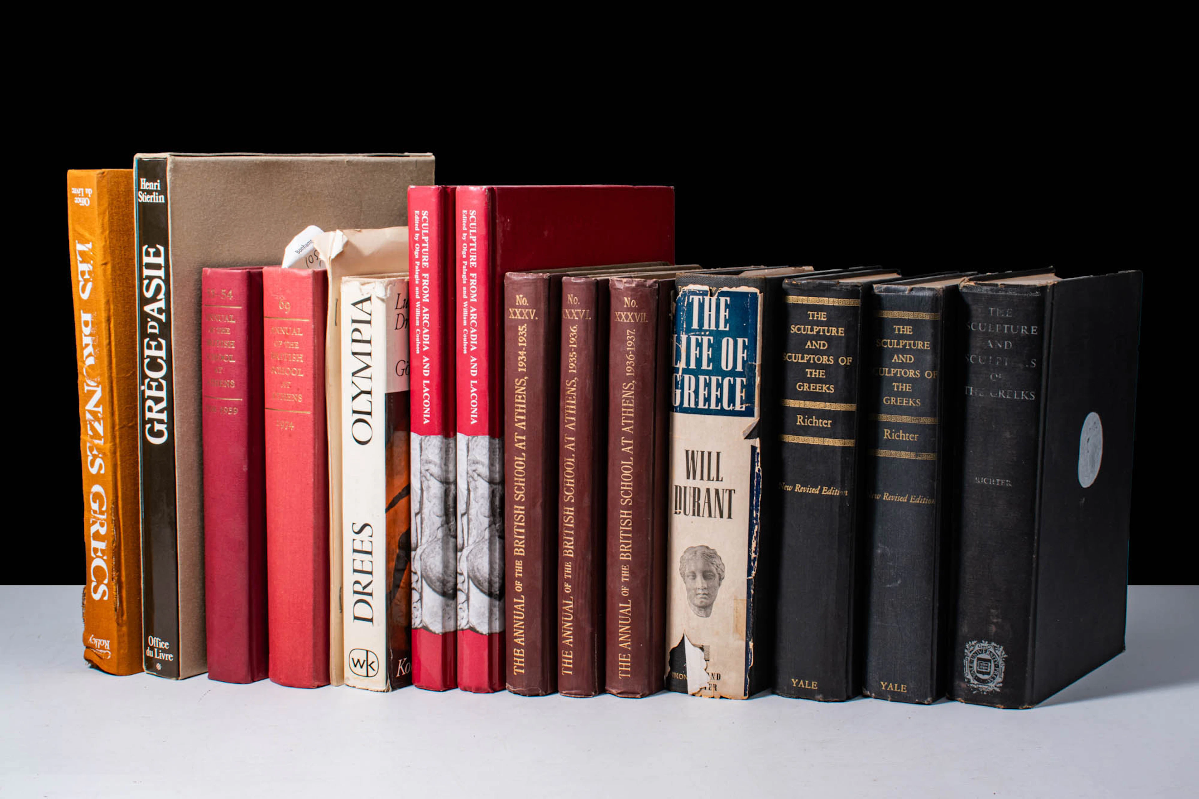 PRINCE LIBRARY - COLLECTION OF BOOKS ON ANCIENT GREEK ART