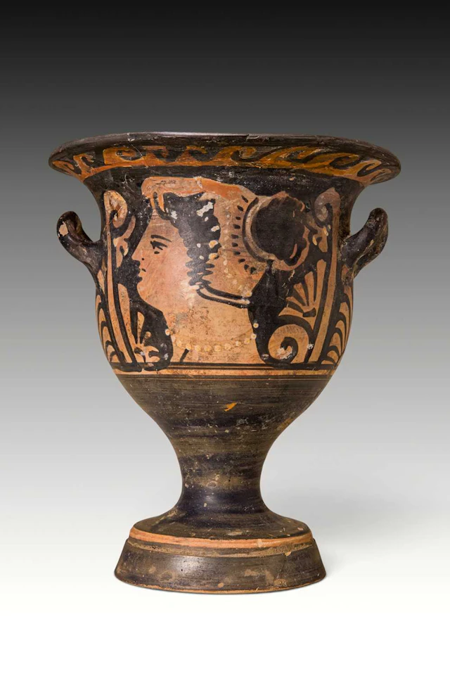 CAMPANIAN BELL KRATER WITH LADY OF FASHION BY THE CIRCLE OF THE SAKKOS PAINTER