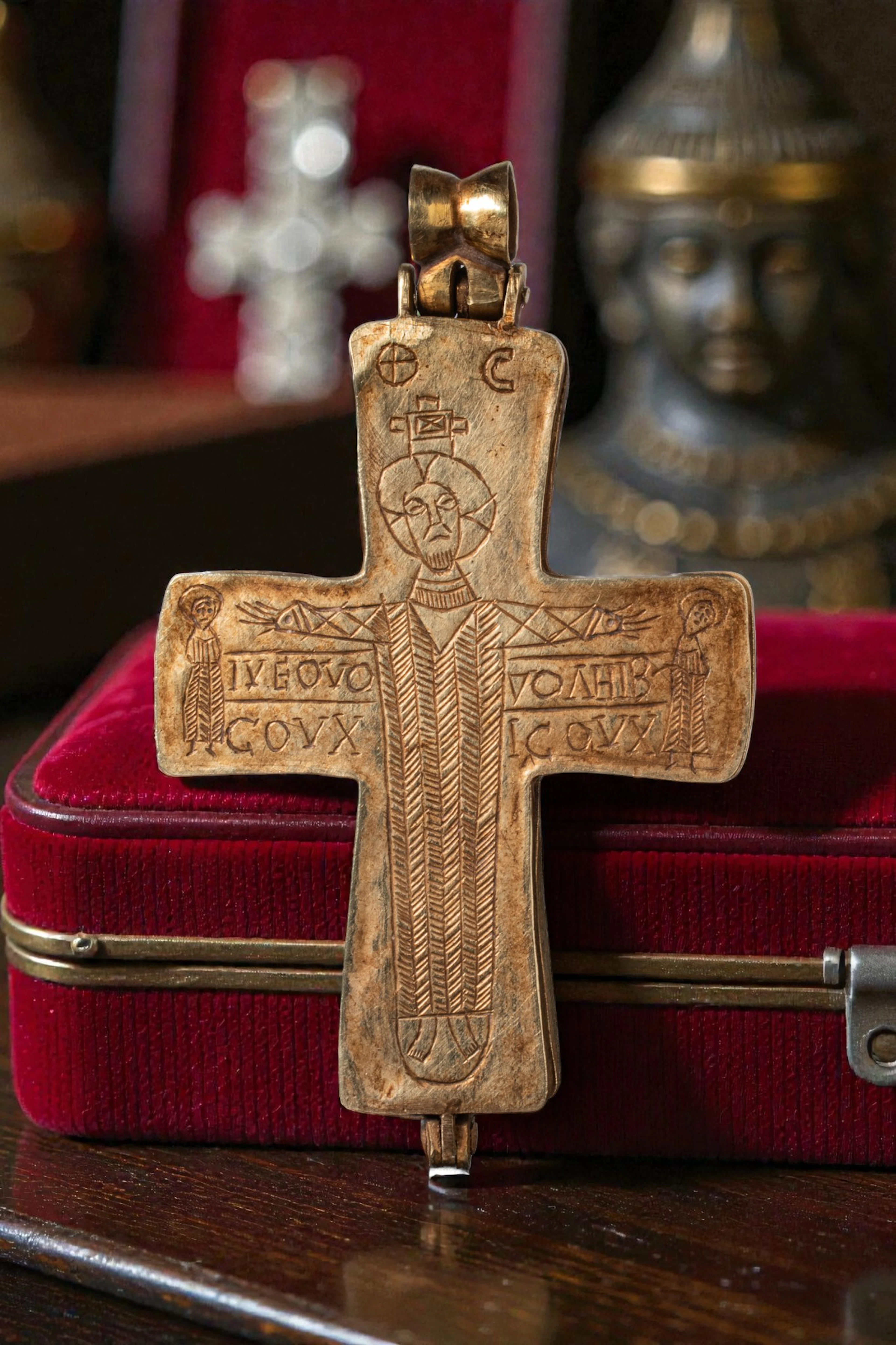 HEAVY BYZANTINE HIGH KARAT GOLD ENKOLPION WITH CRUCIFIXION AND INSCRIPTIONS