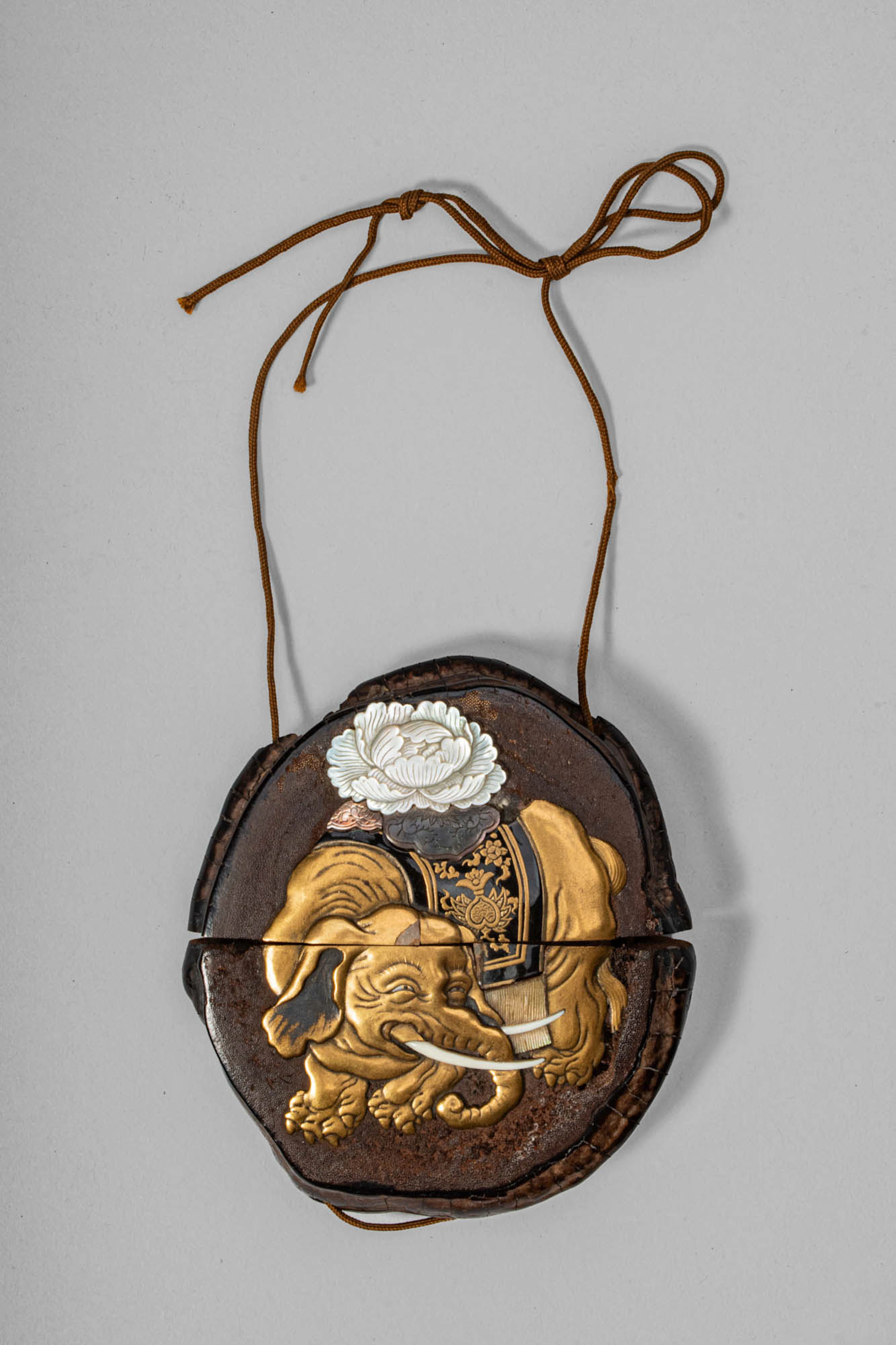 RARE JAPANESE REISHI FUNGUS SINGLE-CASE INRO