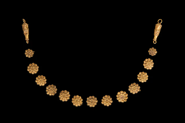 RARE HELLENISTIC GOLD NECKLACE WITH FLORAL DECORATION