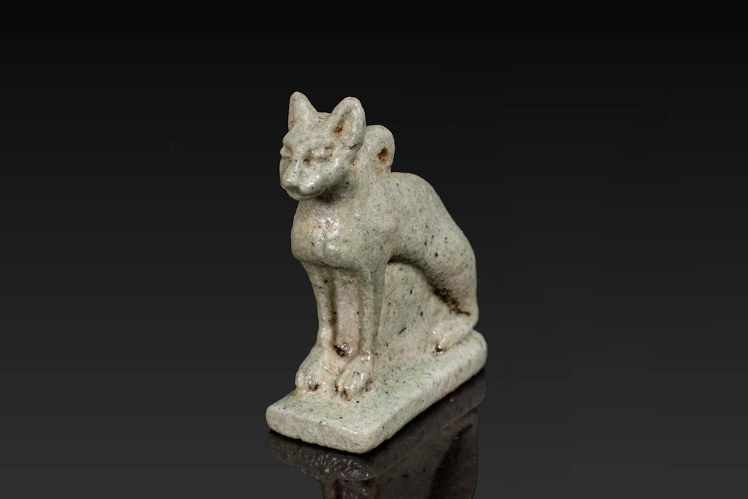 EGYPTIAN FAIENCE CAT PENDANT AMULET