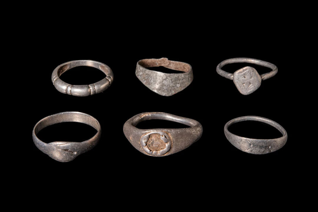 COLLECTION OF MEDIEVAL SILVER RINGS