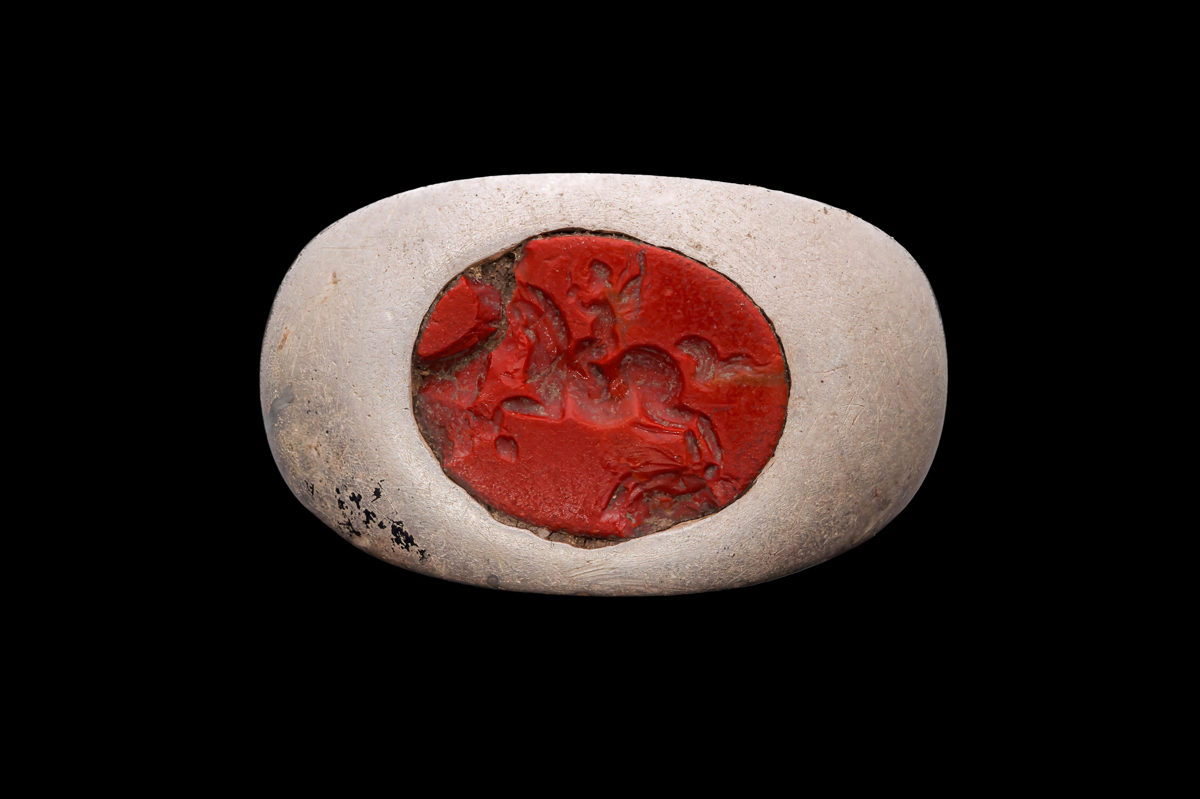 ROMAN SILVER RING WITH INTAGLIO OF CUPID ON HORSEBACK