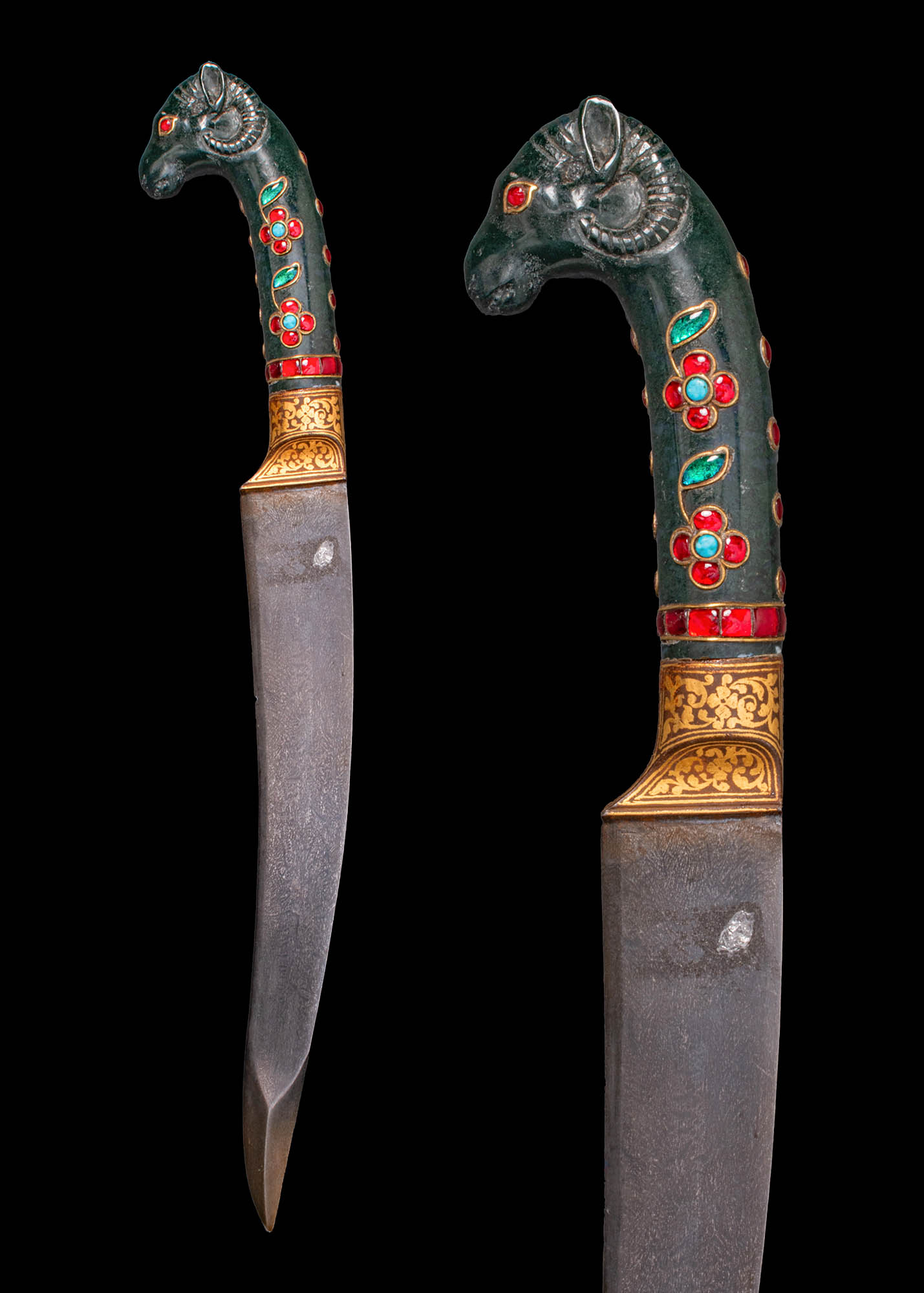 MUGHAL DAGGER WITH JADE RAM-SHAPED INLAID HANDLE | Barnebys