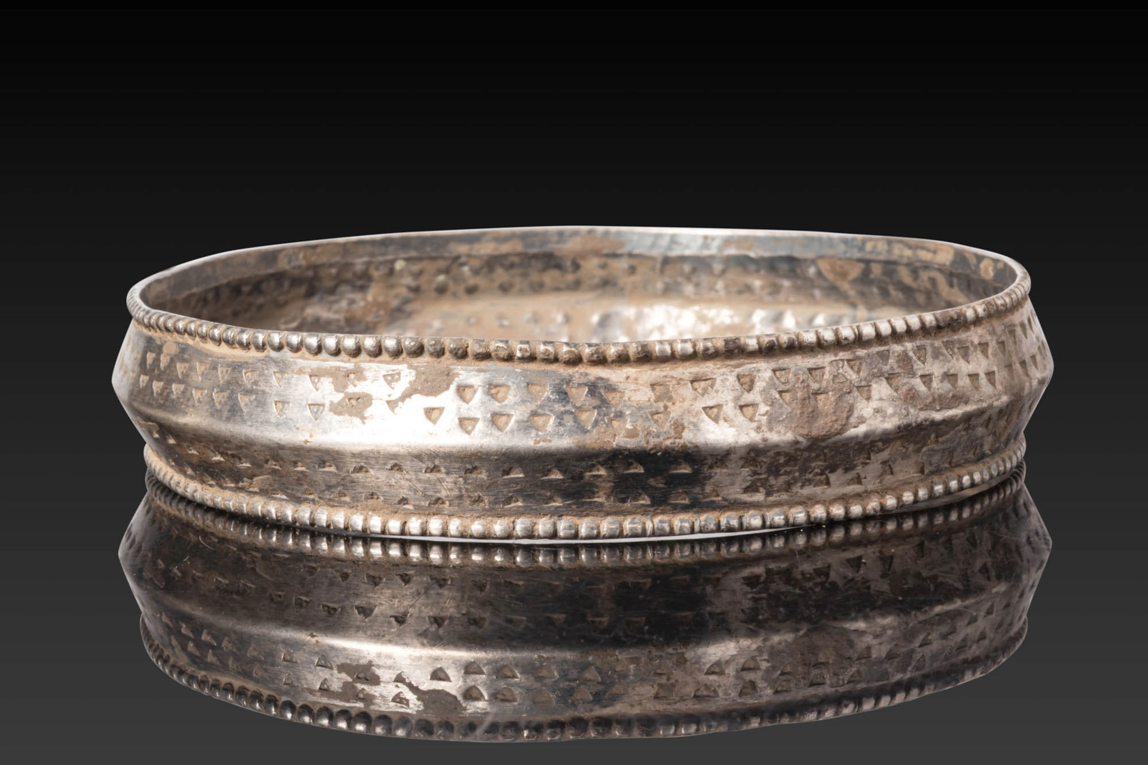 STUNNING VIKING SILVER BRACELET