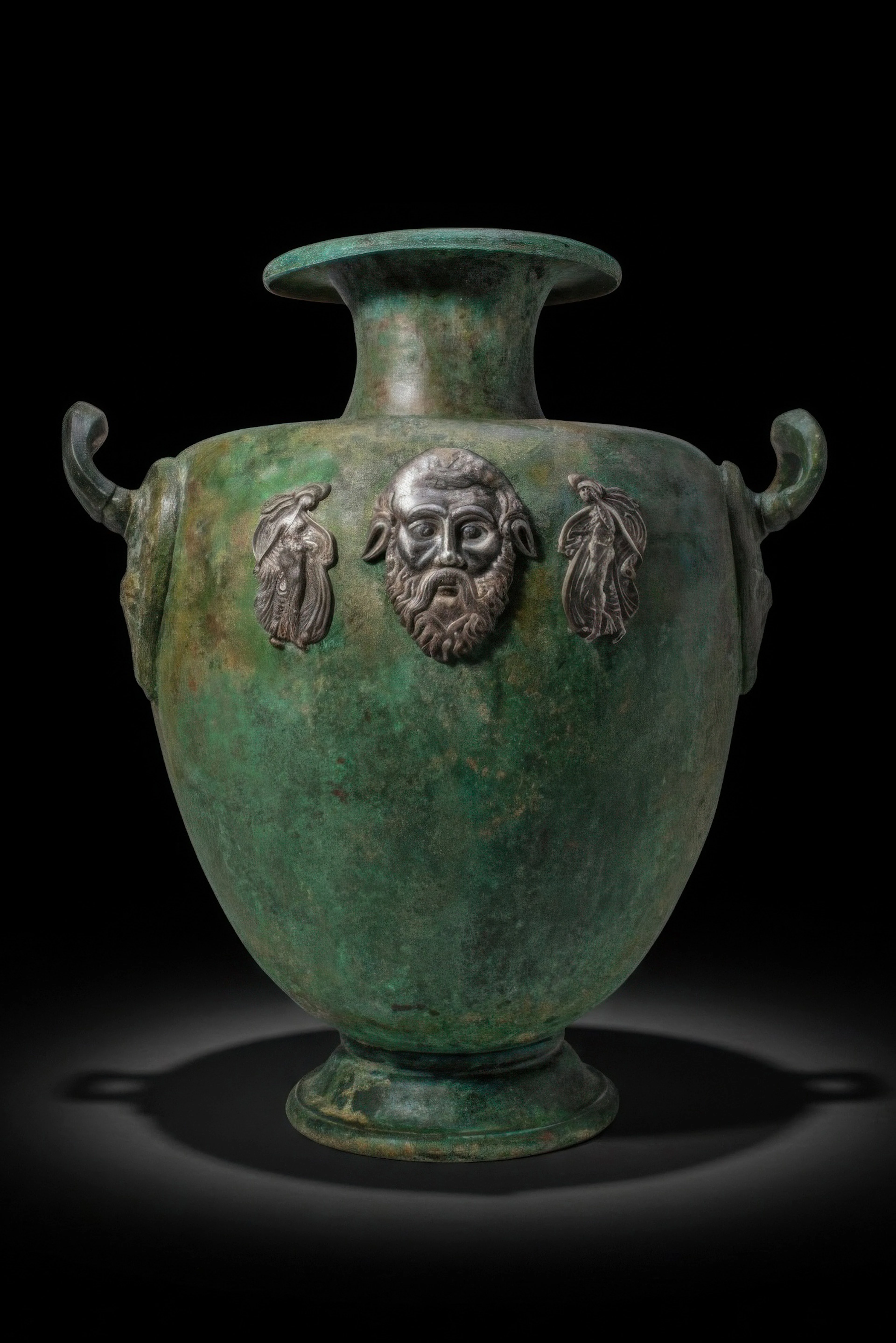 STUNNING GREEK BRONZE HYDRIA WITH SILVER APPLIQUES OF SILENUS BETWEEN