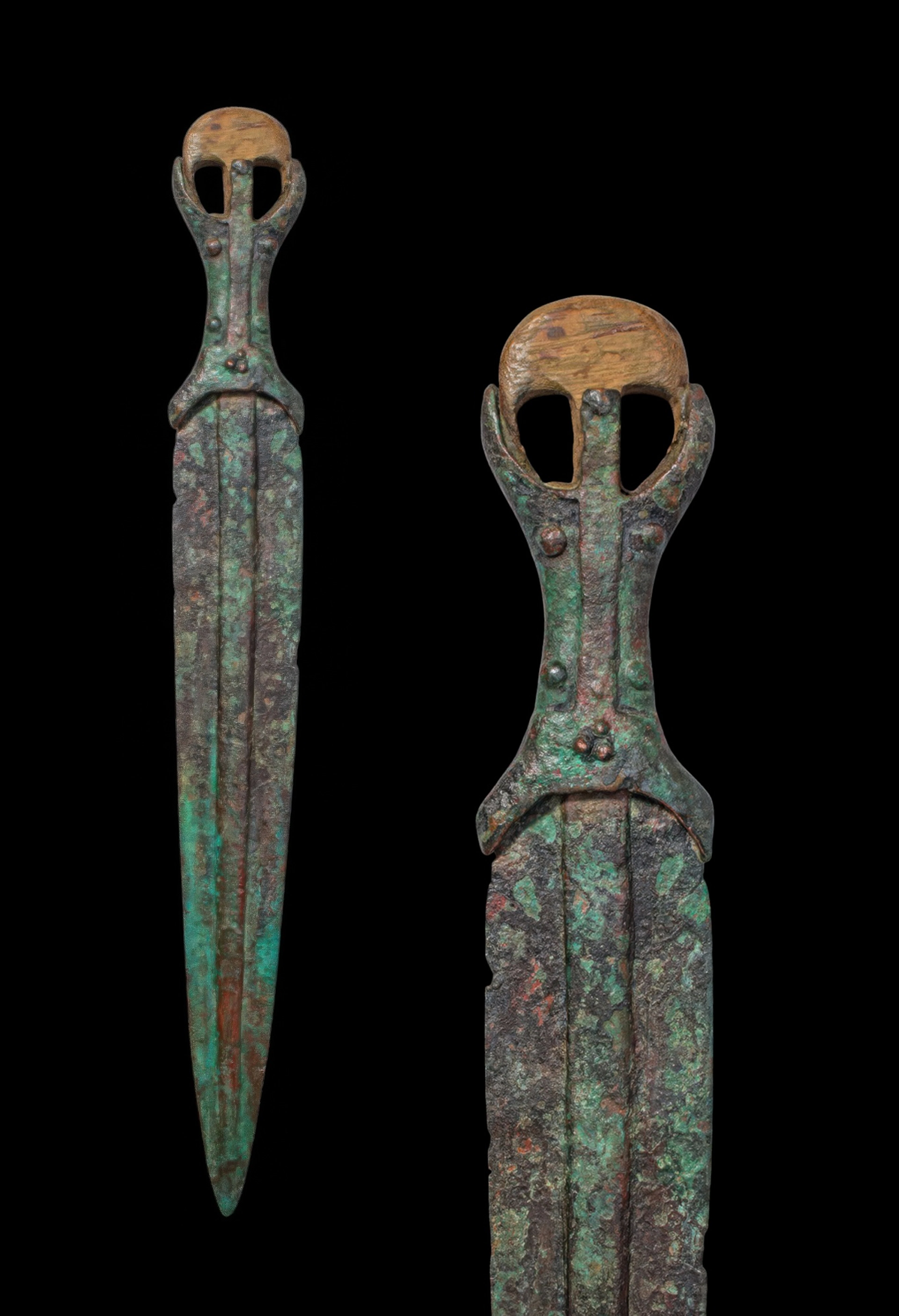 EGYPTIAN BRONZE DAGGER WITH BONE POMMEL