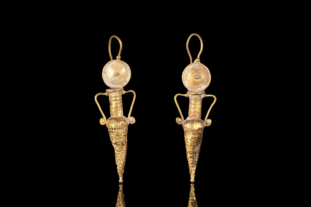 MATCHED PAIR OF HELLENISTIC GOLD AMPHORA-SHAPED EARRINGS