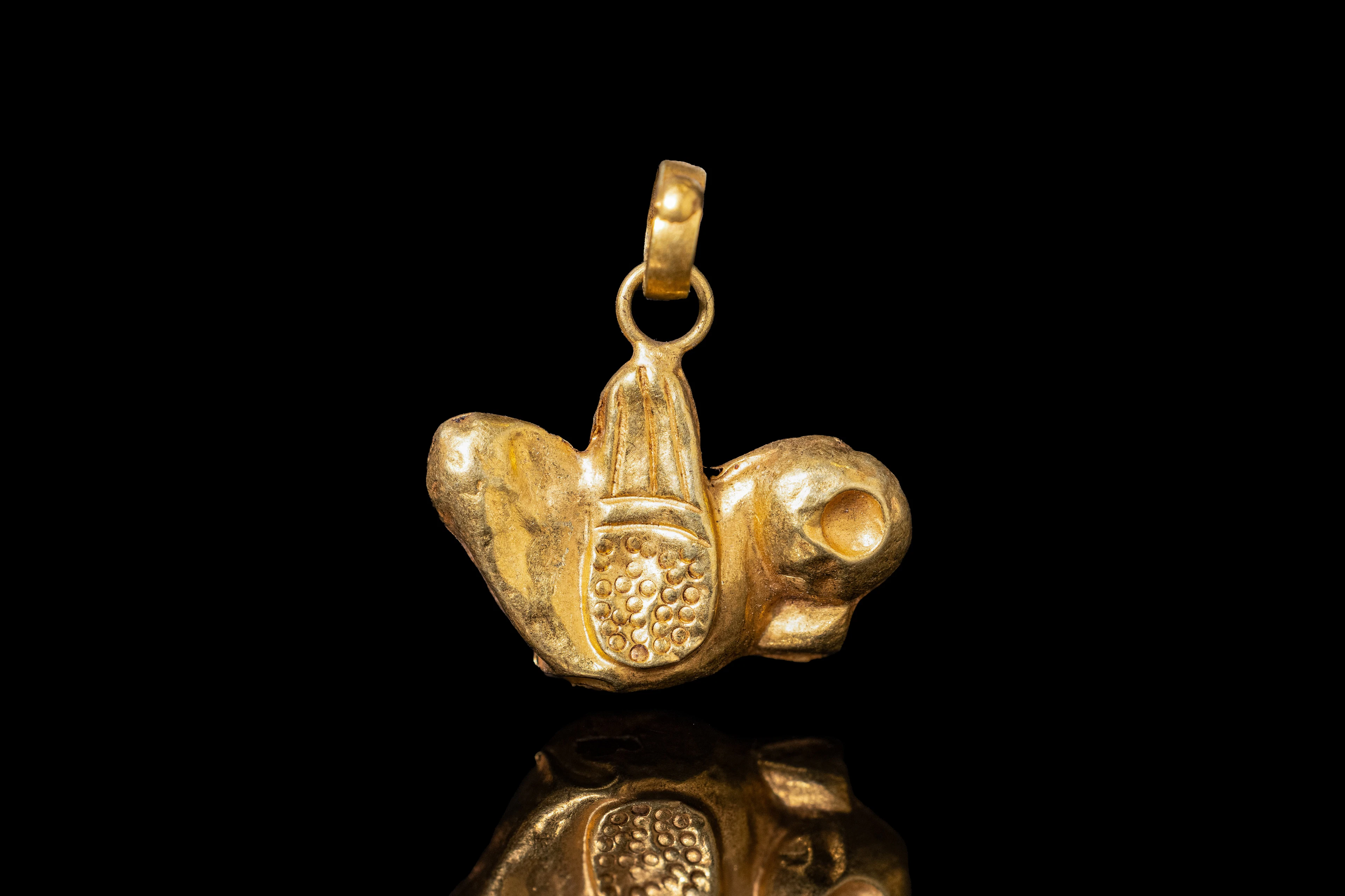 GREEK GOLD BIRD-SHAPED PENDANT