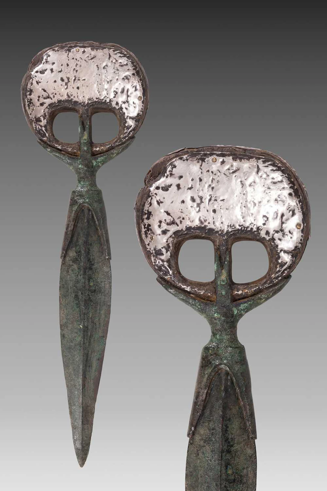 EGYPTIAN BRONZE DAGGER WITH SILVER POMMEL