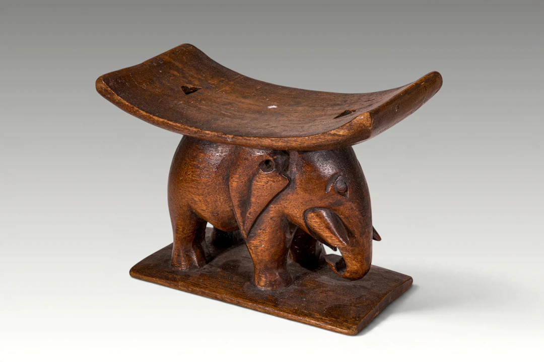SMALL ASHANTI ELEPHANT STOOL