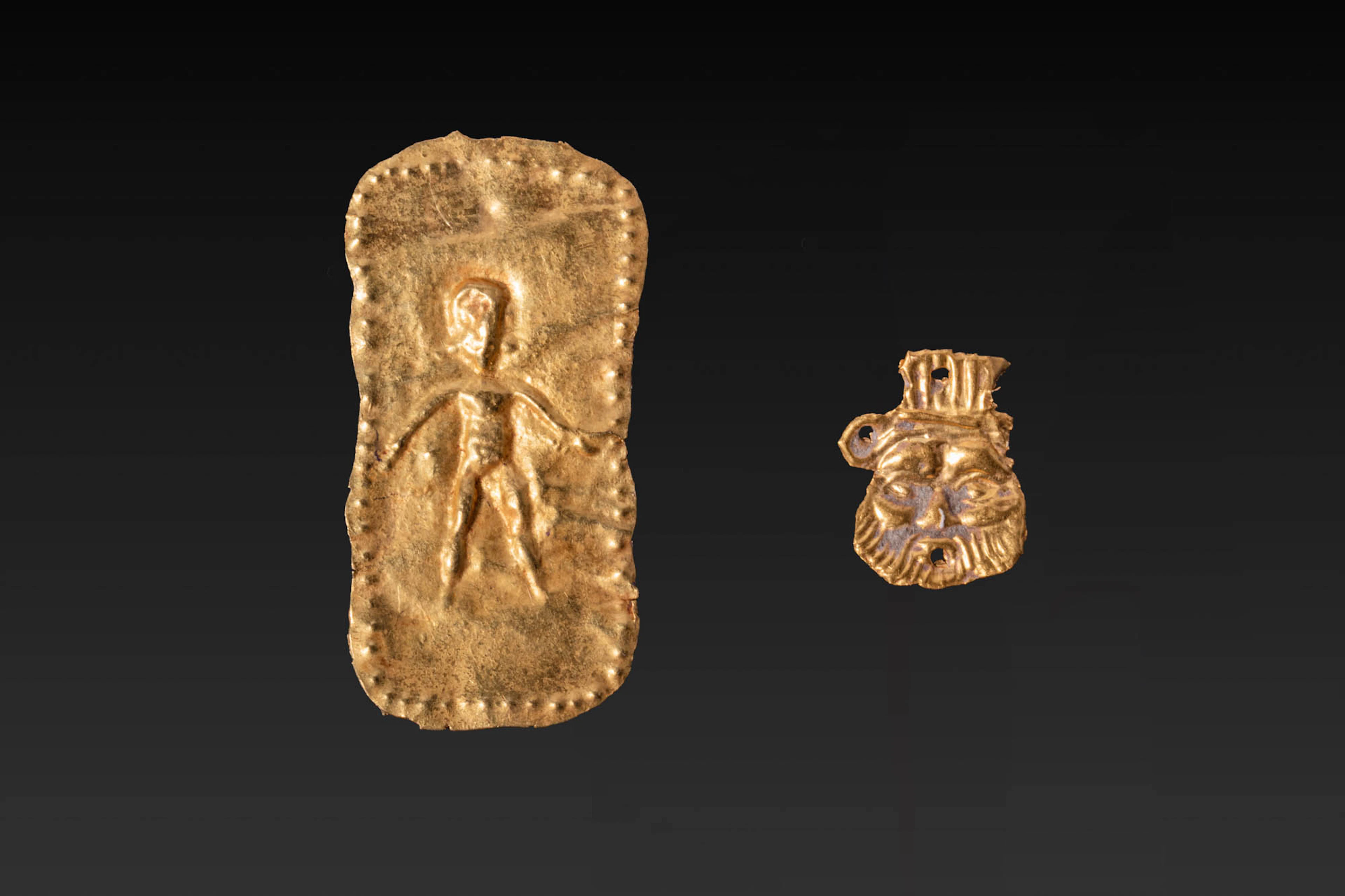 PAIR OF PHOENICIAN GOLD APPLIQUES