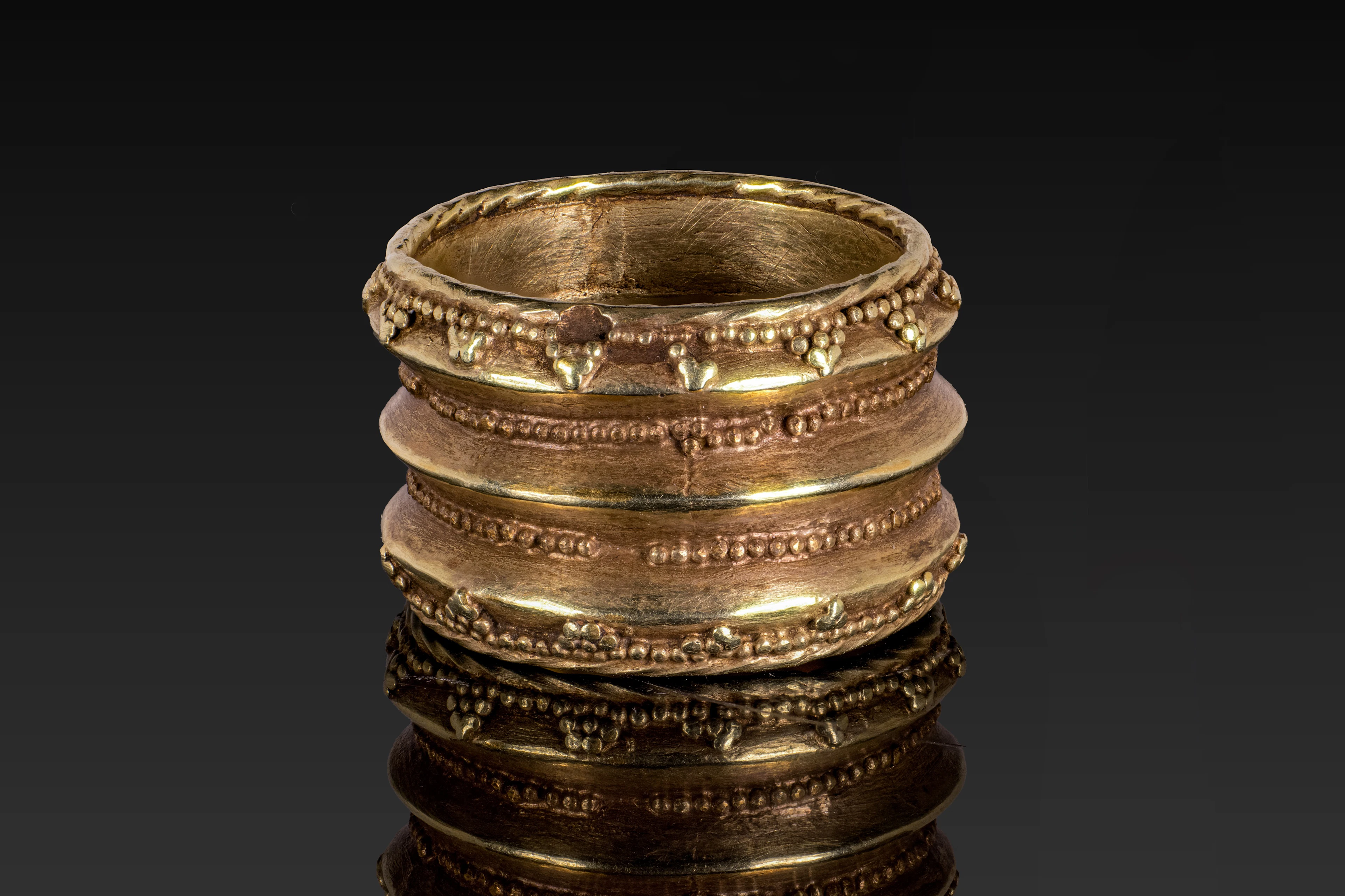 HEAVY SOLID PHOENICIAN GOLD RING WITH GRANULATION AND INNER ARAMAIC INSCRIPTION