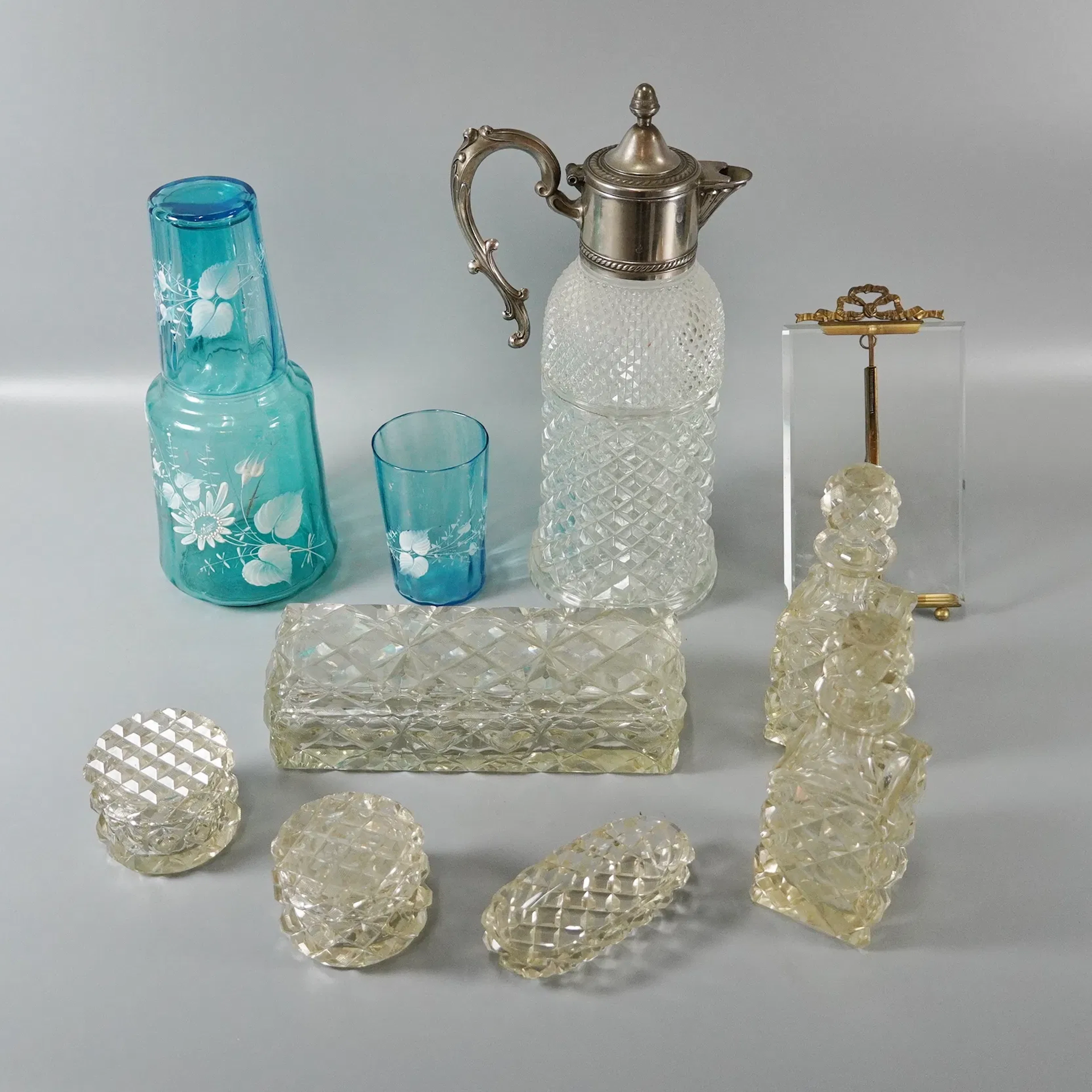 Diverse äldre glas & kristallföremål