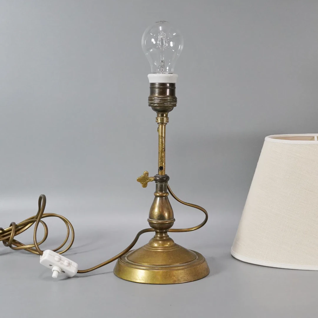 Bordslampa, mässing, 1900-tal