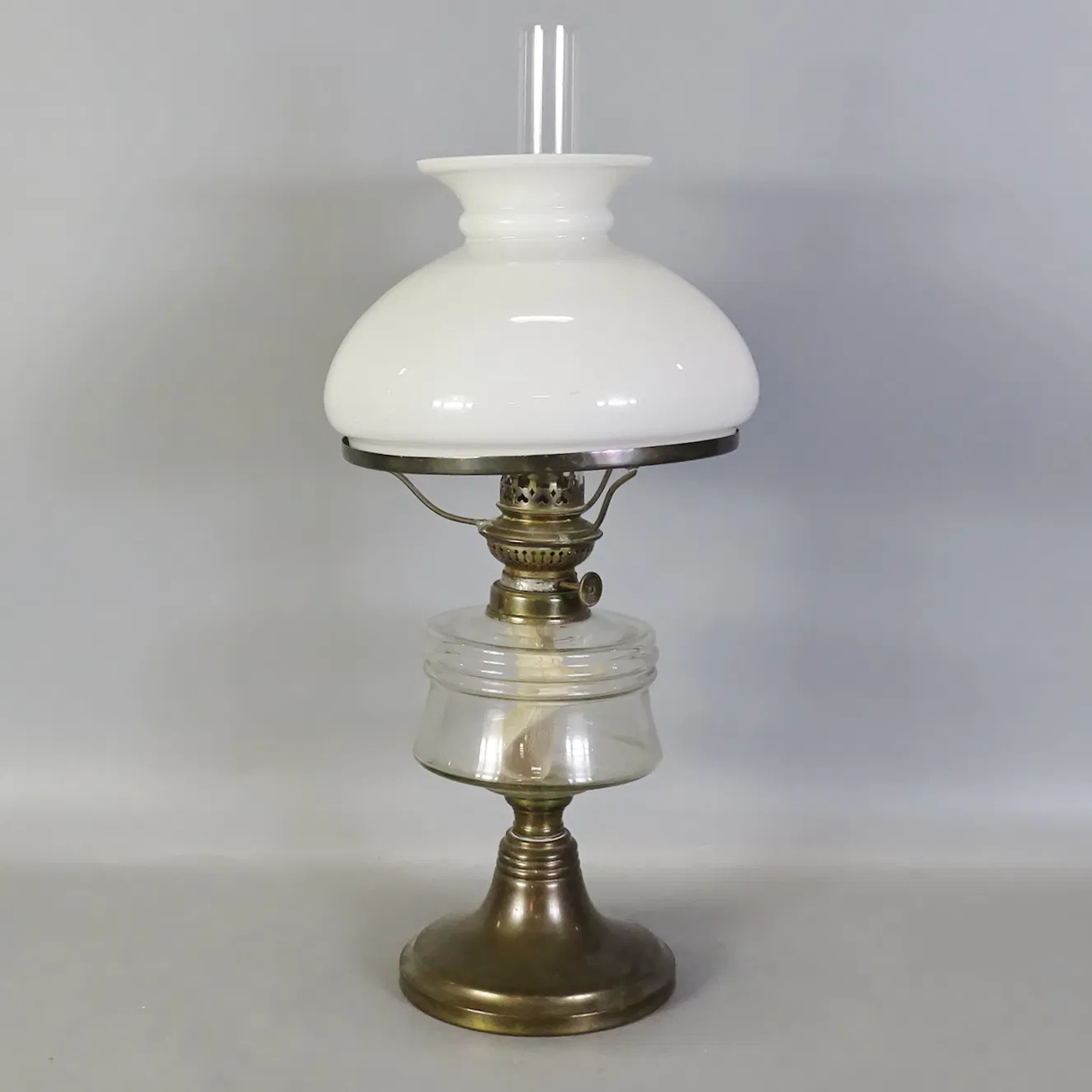 Bordsfotogenlampa, 1900-talets första hälft