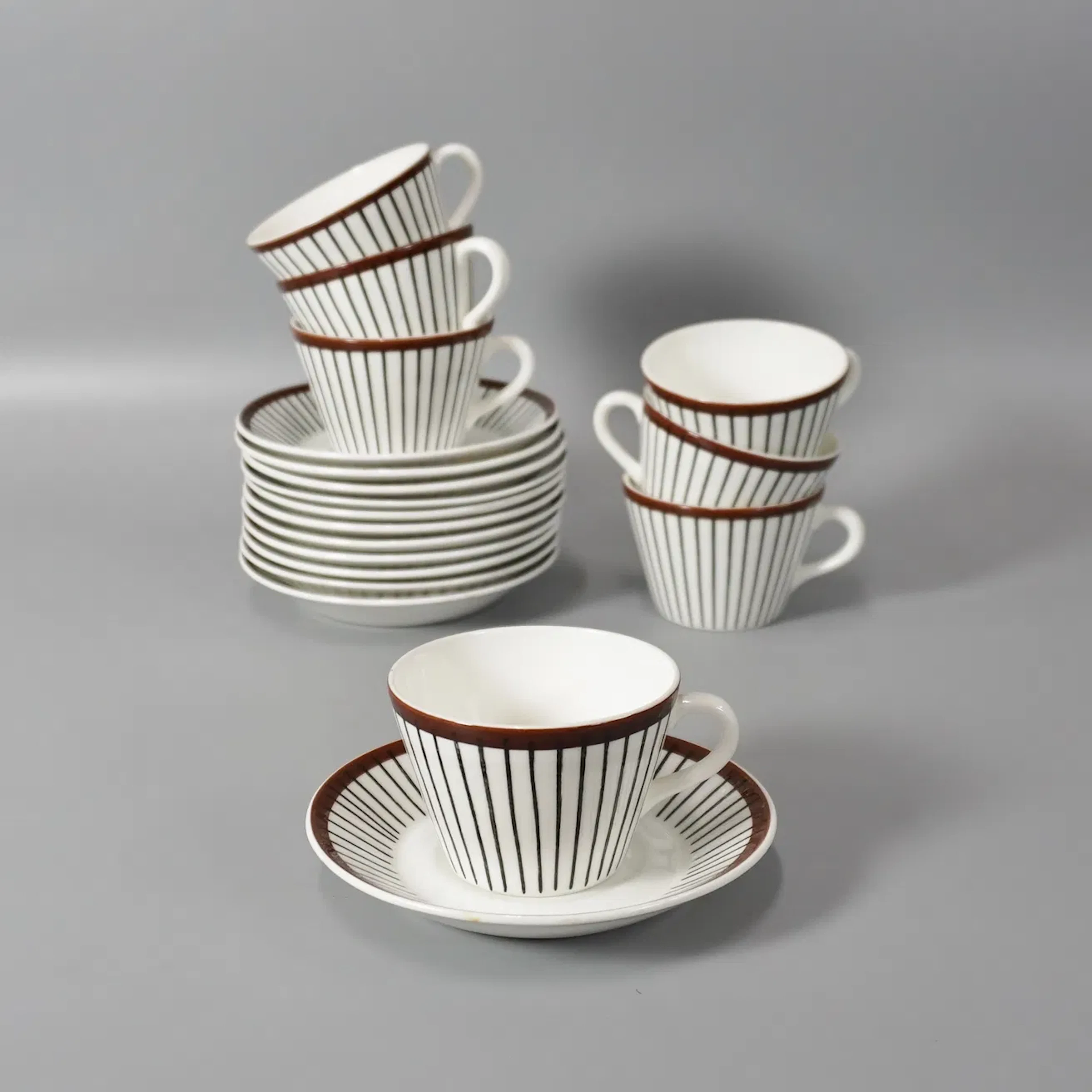7 st kaffekoppar med fat "Spisa Ribb" Rörstrand
