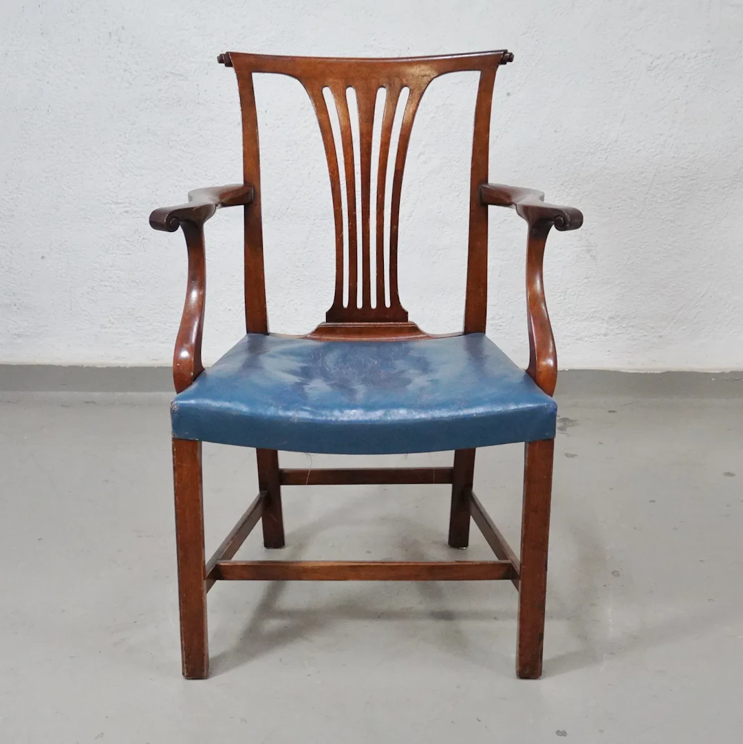 Karmstol, Georg III-stil, 1900-tal