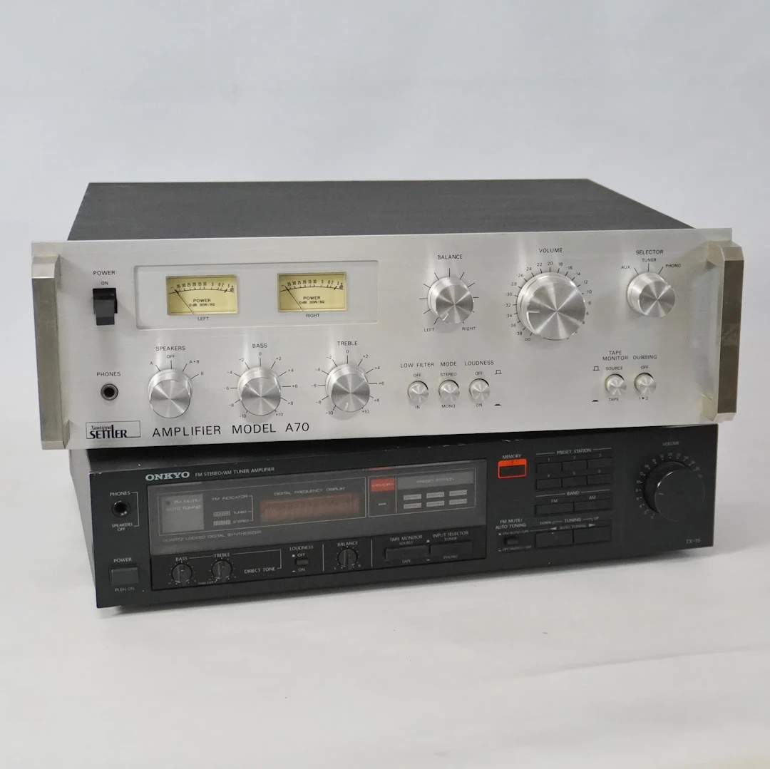 2 st förstärkare, Onkyo/Settler