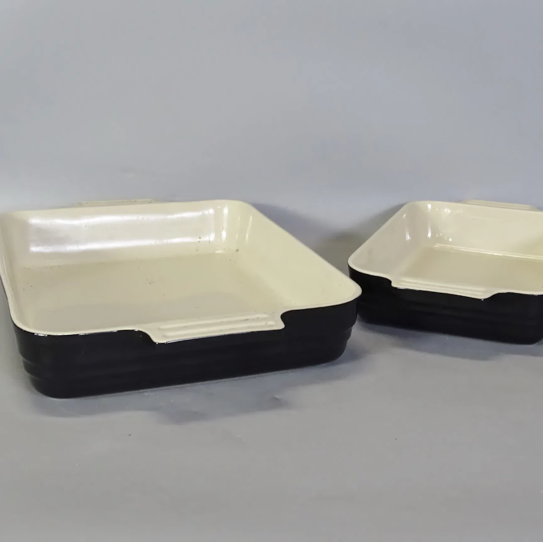 2 st. ugnsformar, Le Creuset, Frankrike, 1900-talets senare del