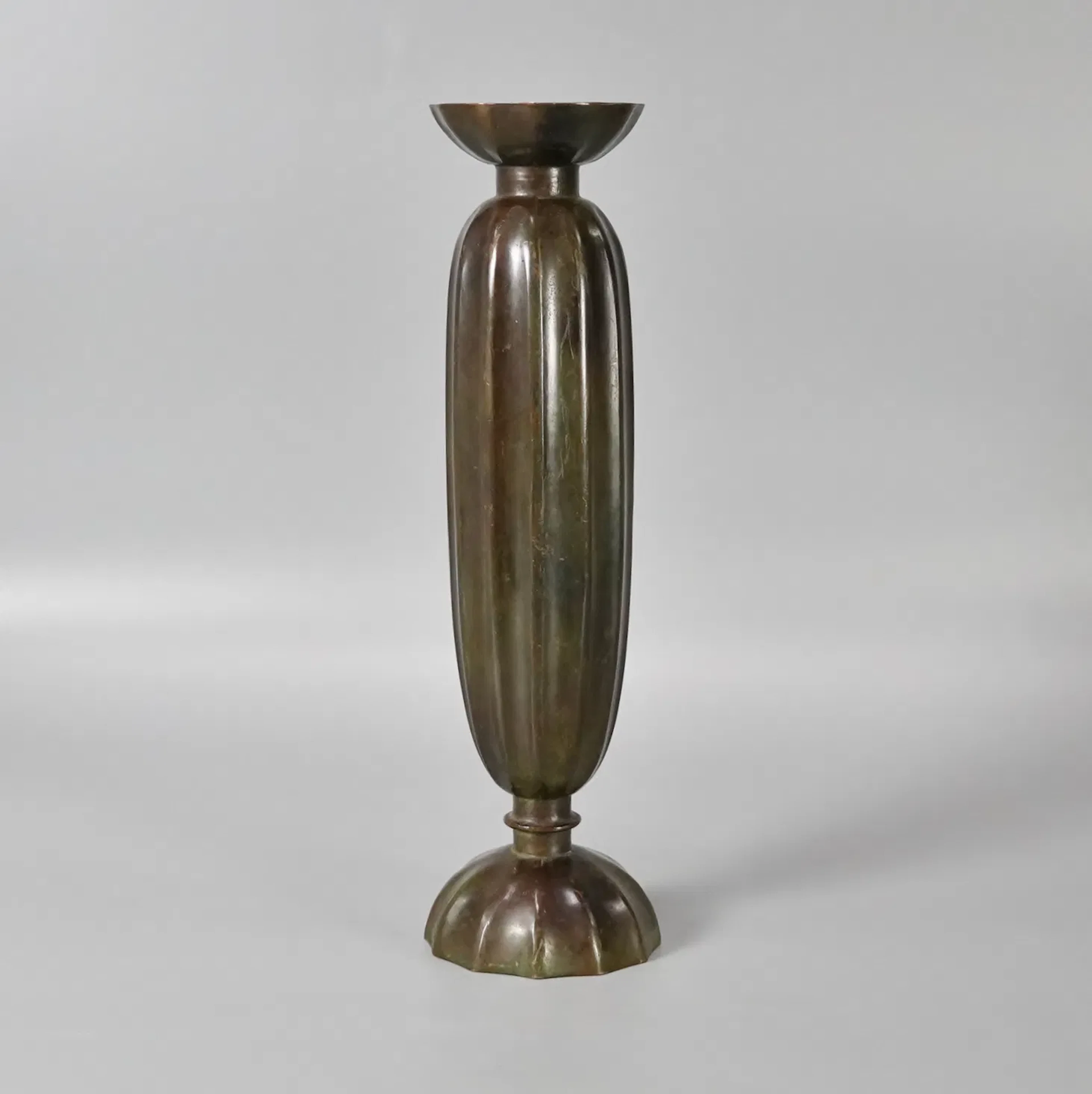 Vas, Art Deco, patinerad brons, 1900-tal