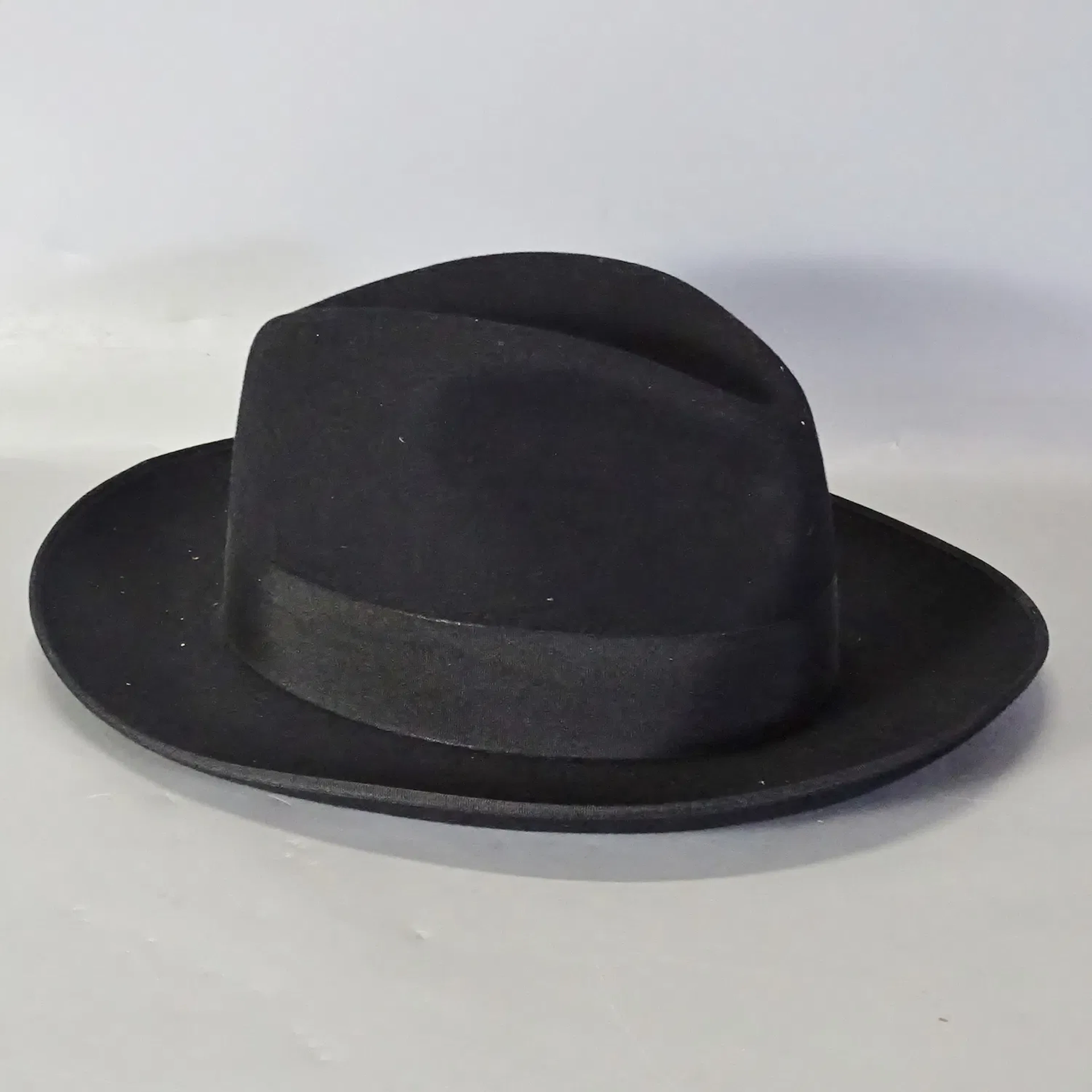 Fedora/filthatt, Tonak, Tjeckien