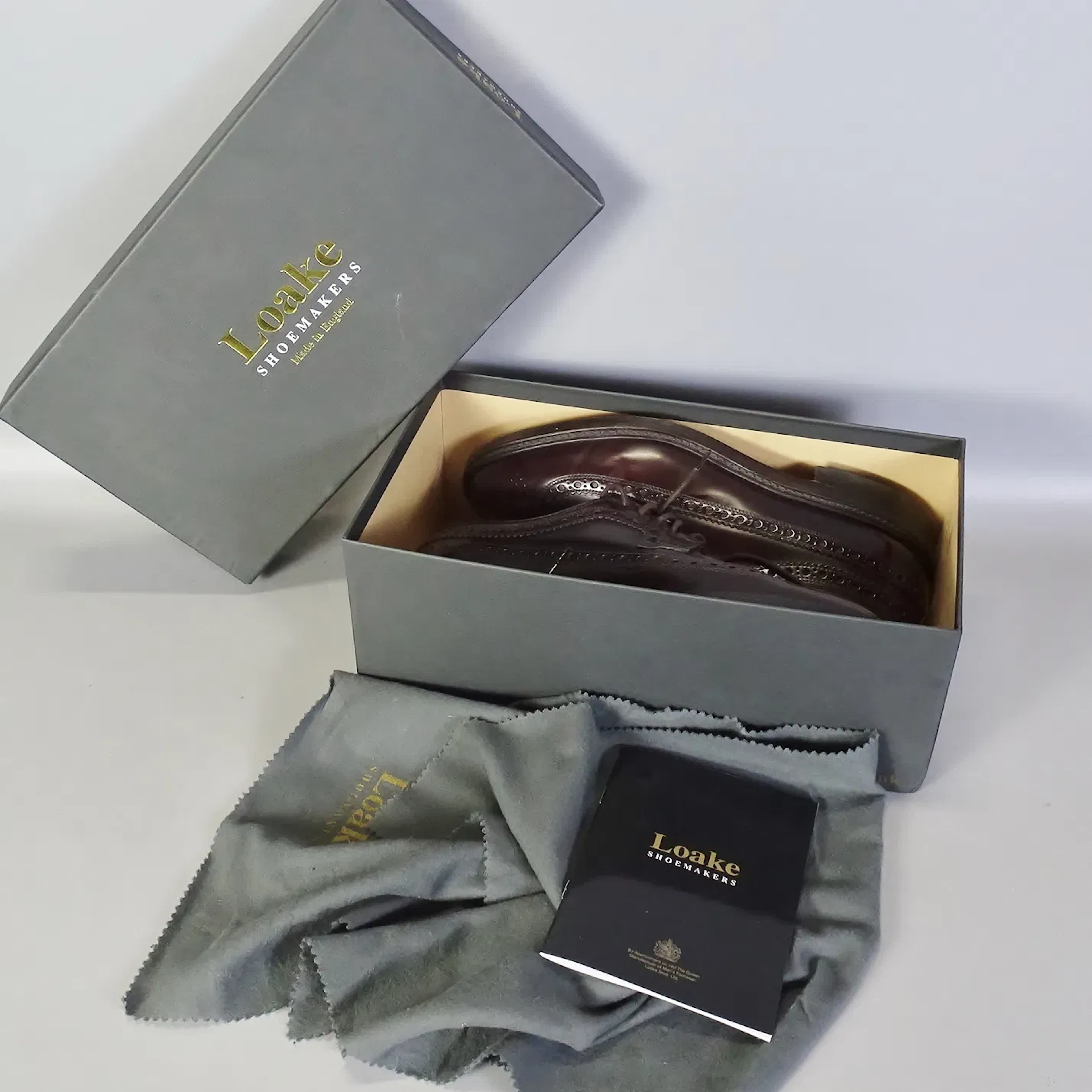 1 par skor "Royal oxblood" Loake shoemakers, England