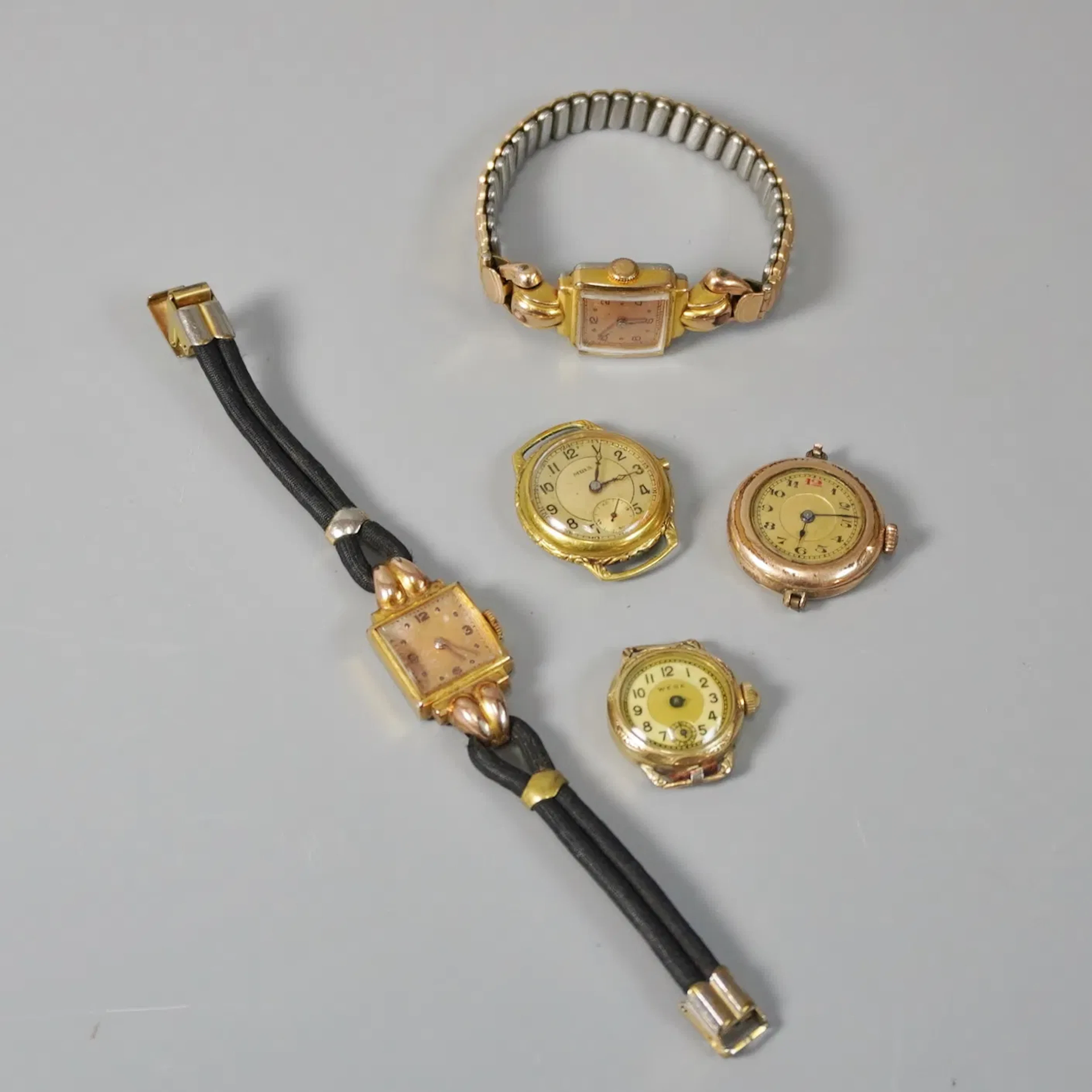 5 st armbandsur, dam, vissa med gulddetaljer