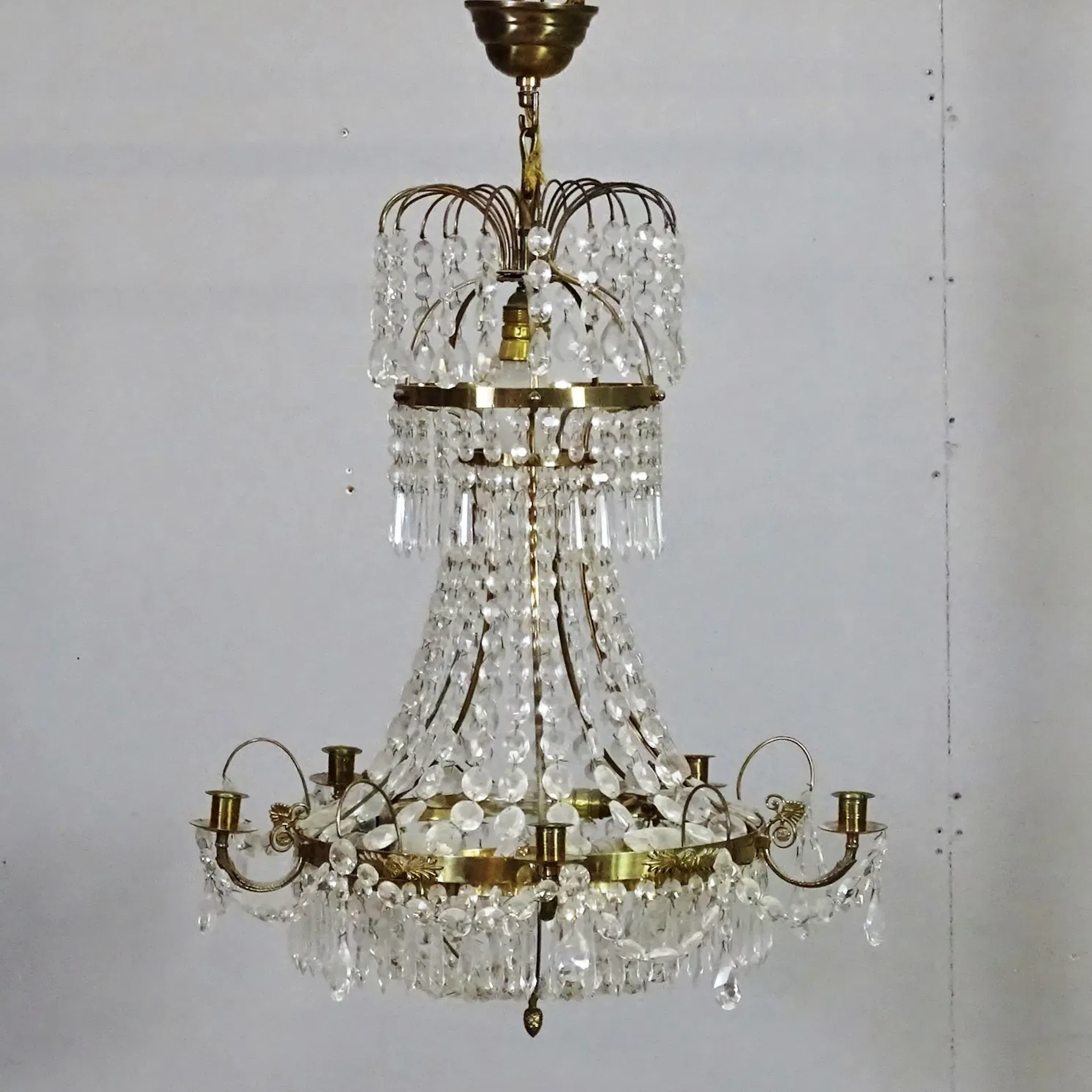 Kristallkrona, sengustaviansk stil, 1900-talets första hälft