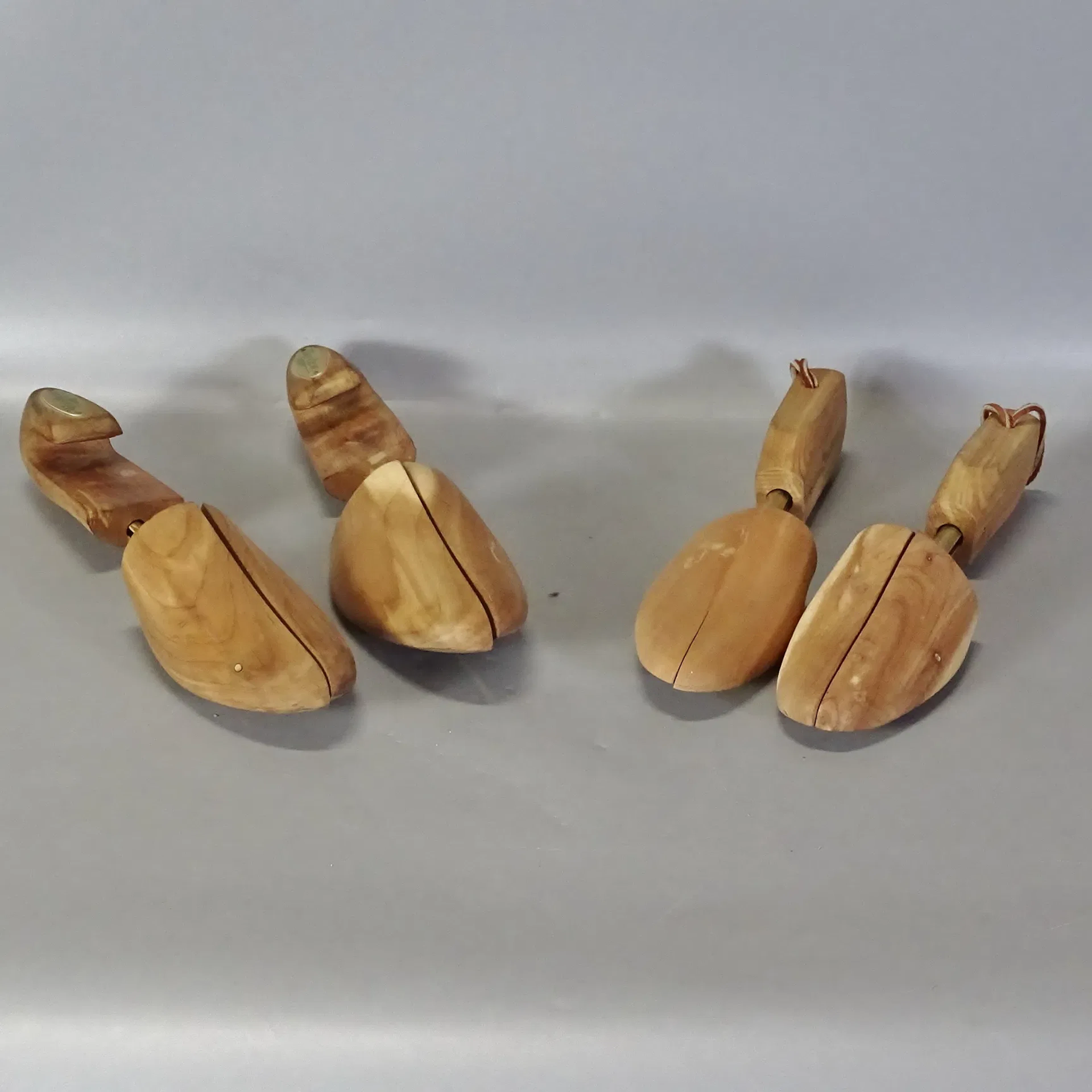 2 par skoblock, Rochester shoe tree Co och Woodlore