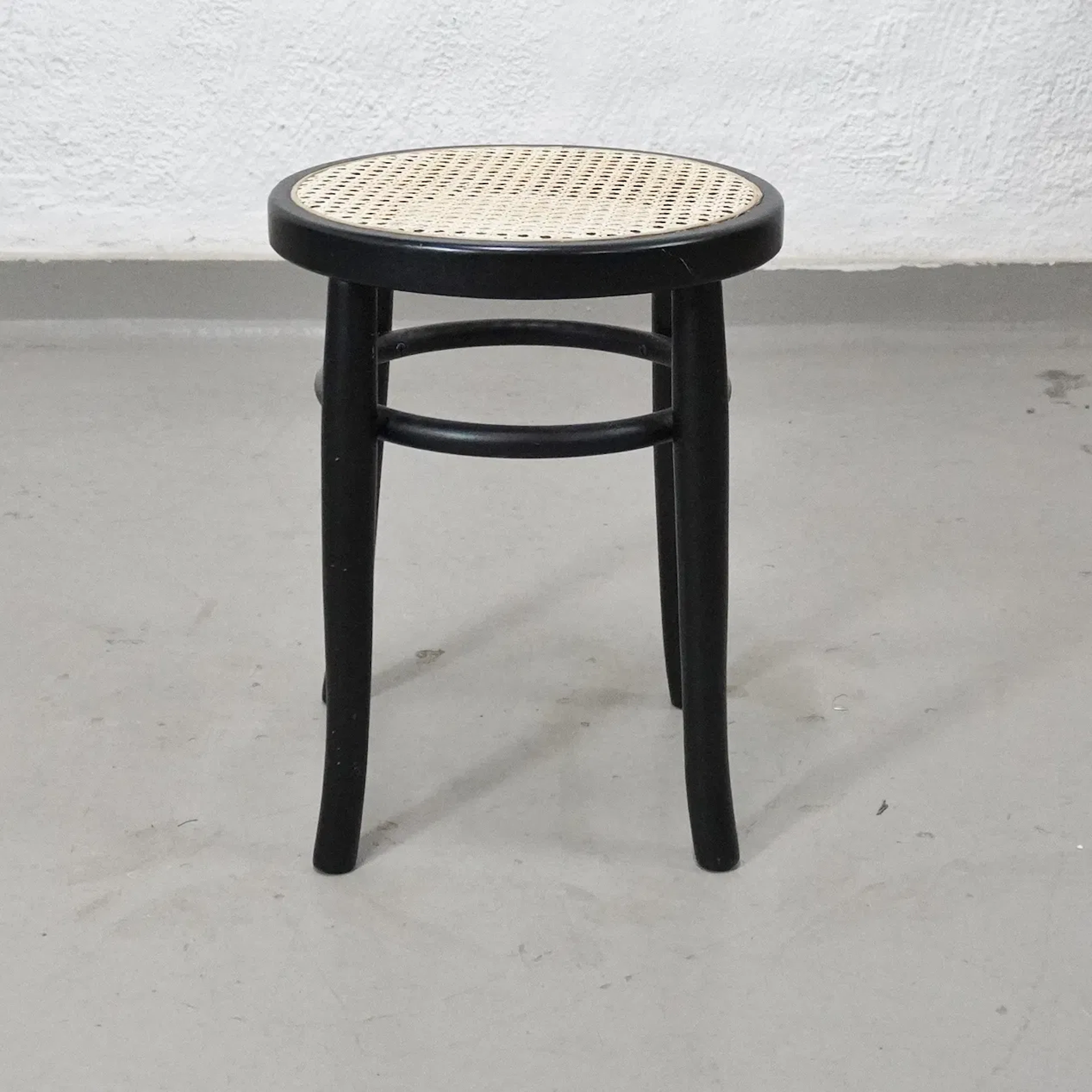 Pall, Thonet-typ, 19/2000-tal