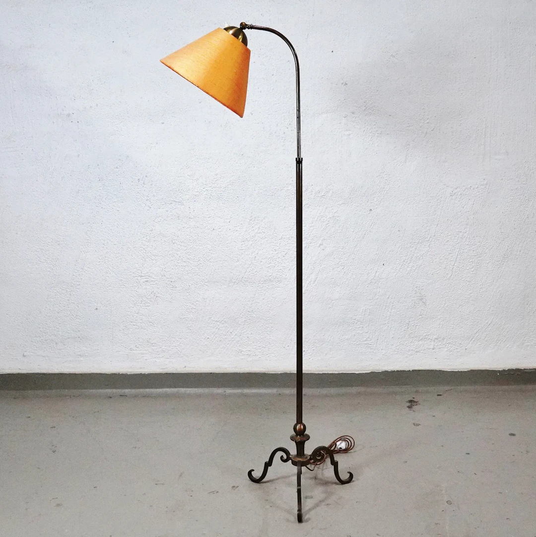 Golvlampa, metall, 1900-tal