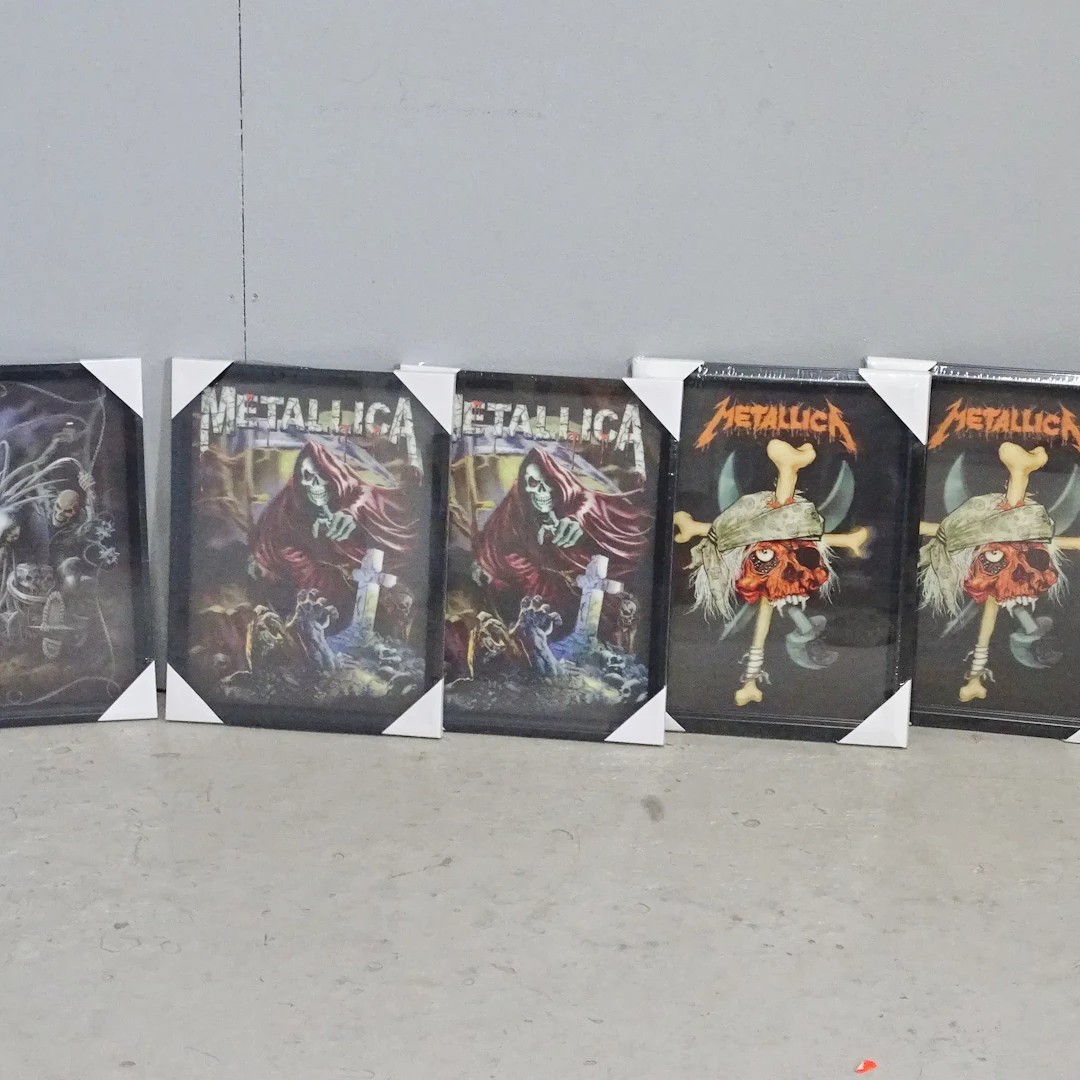 2+2+1 st. 3-D-tavla, "Metallica samt snarlikt motiv"