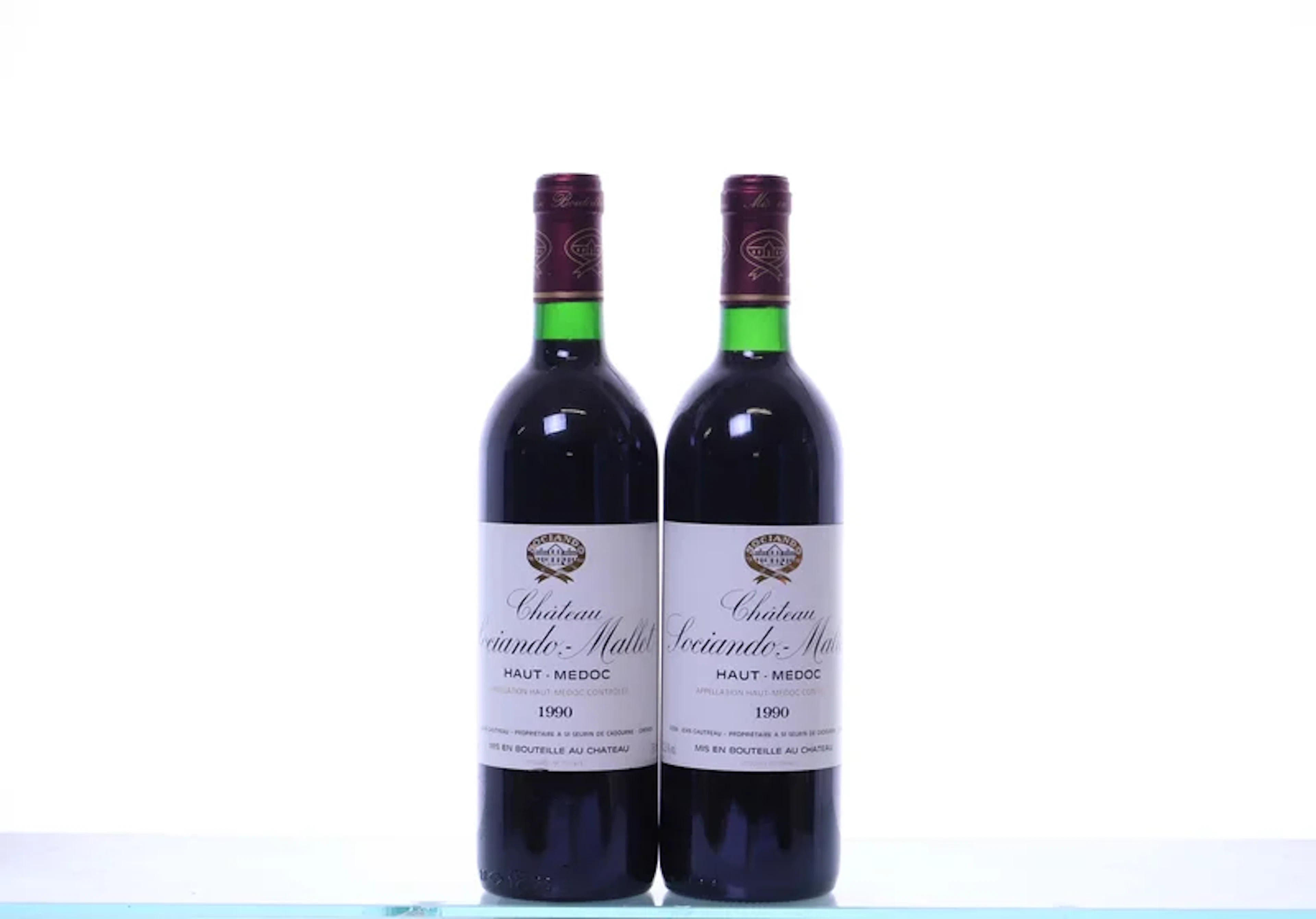 2 bottles. Château Sociando-Mallet Cru Bourgeois Haut-Médoc, 1990.